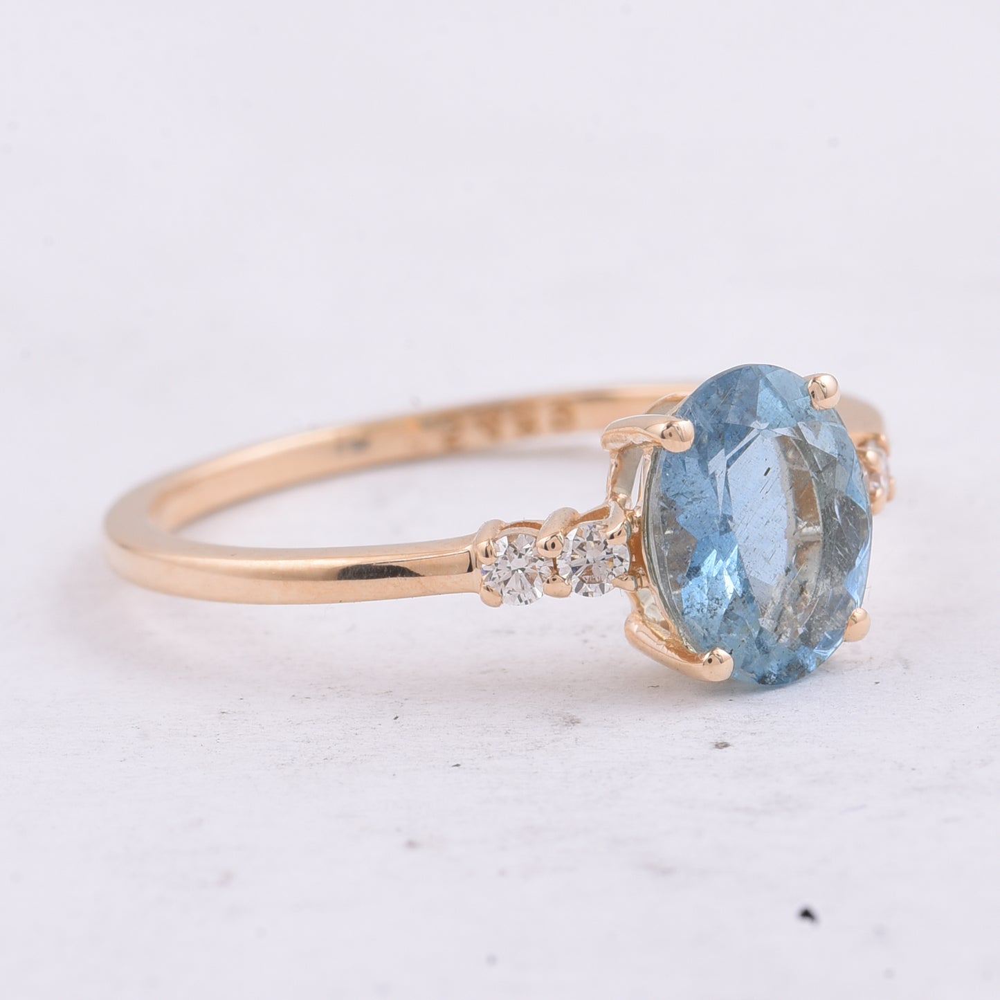 1.14 Ct Oval Natural Aquamarine 14K Gold Ring