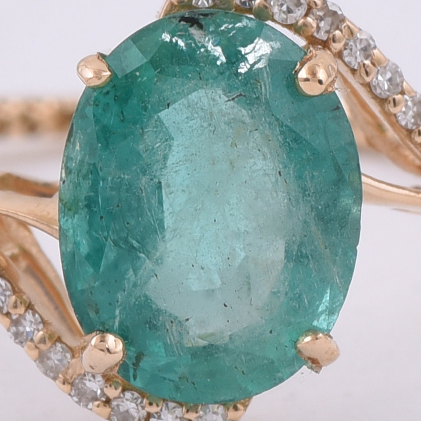 1.79 Ct Oval Natural Emerald 14K Gold Ring