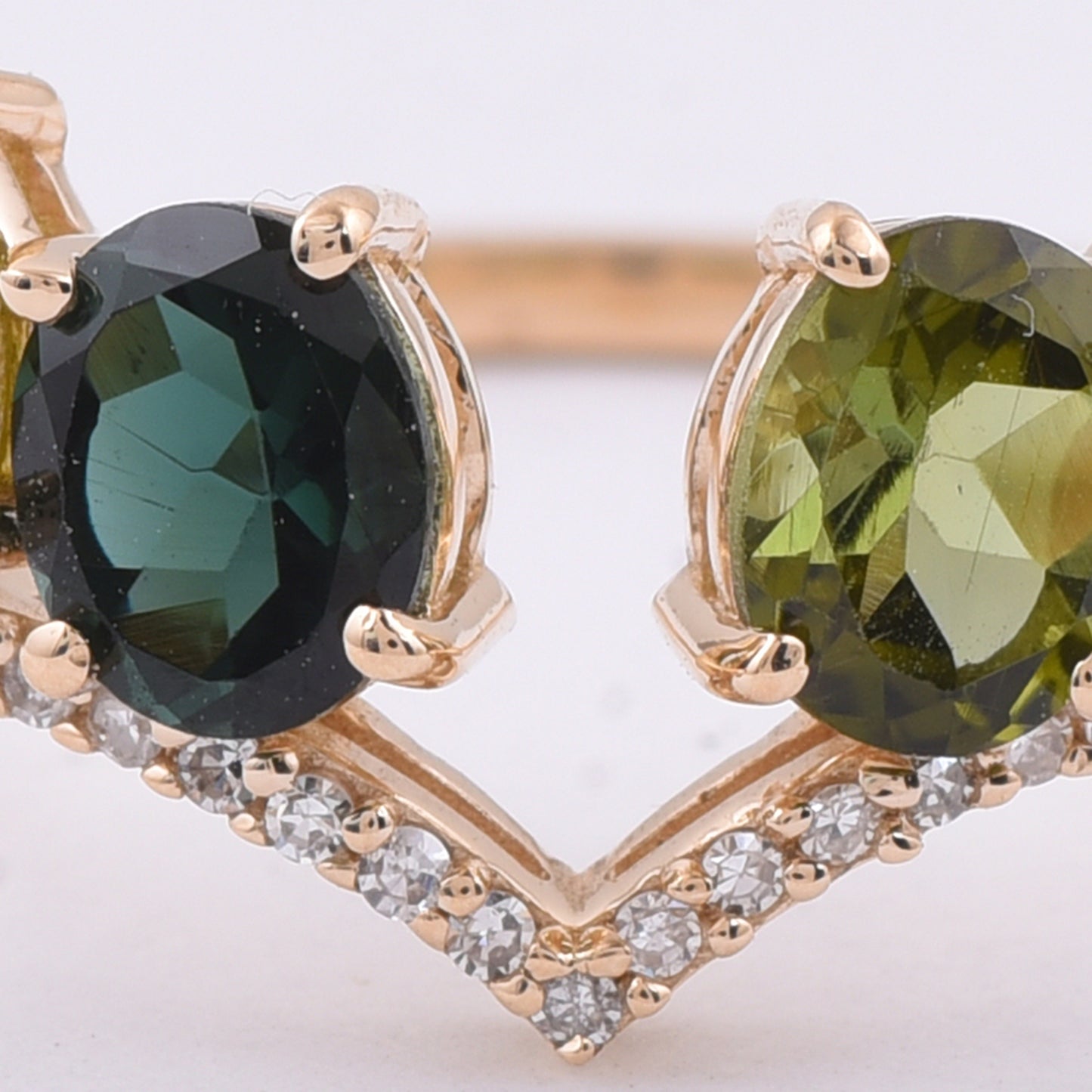 1.67 Ct Oval Natural Multi-Coloured Tourmaline 14K Gold Ring
