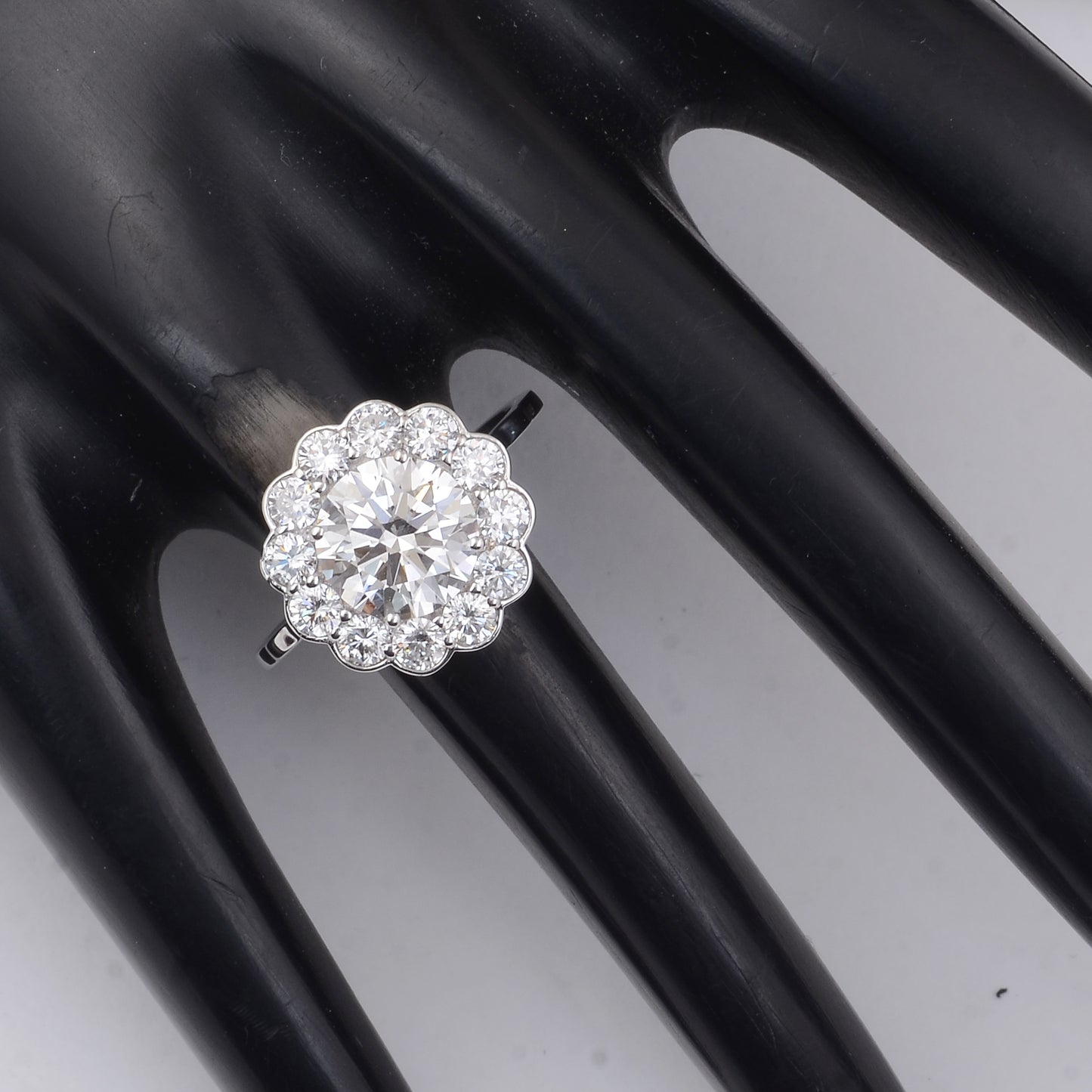 2.91 Carats Lab Grown Diamond 14K Gold Ring