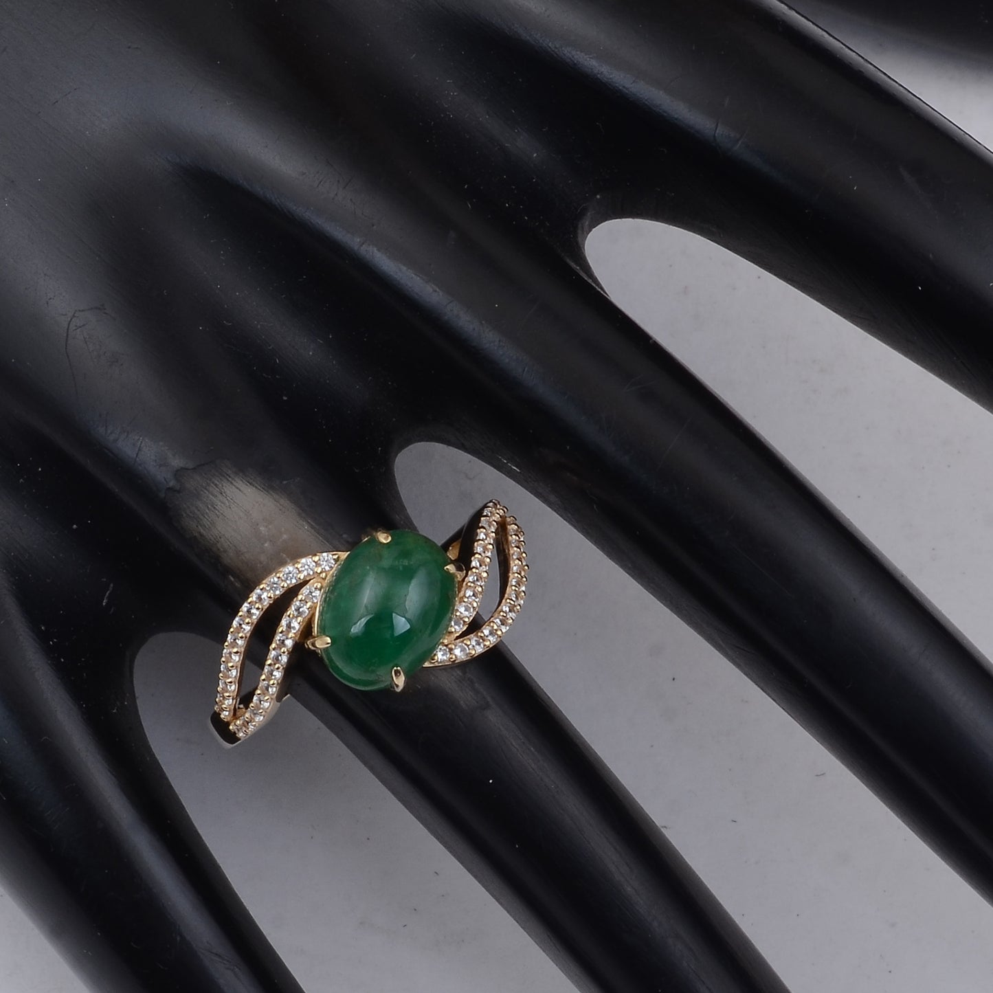 2.32 Ct Oval Emerald 9K Gold Ring