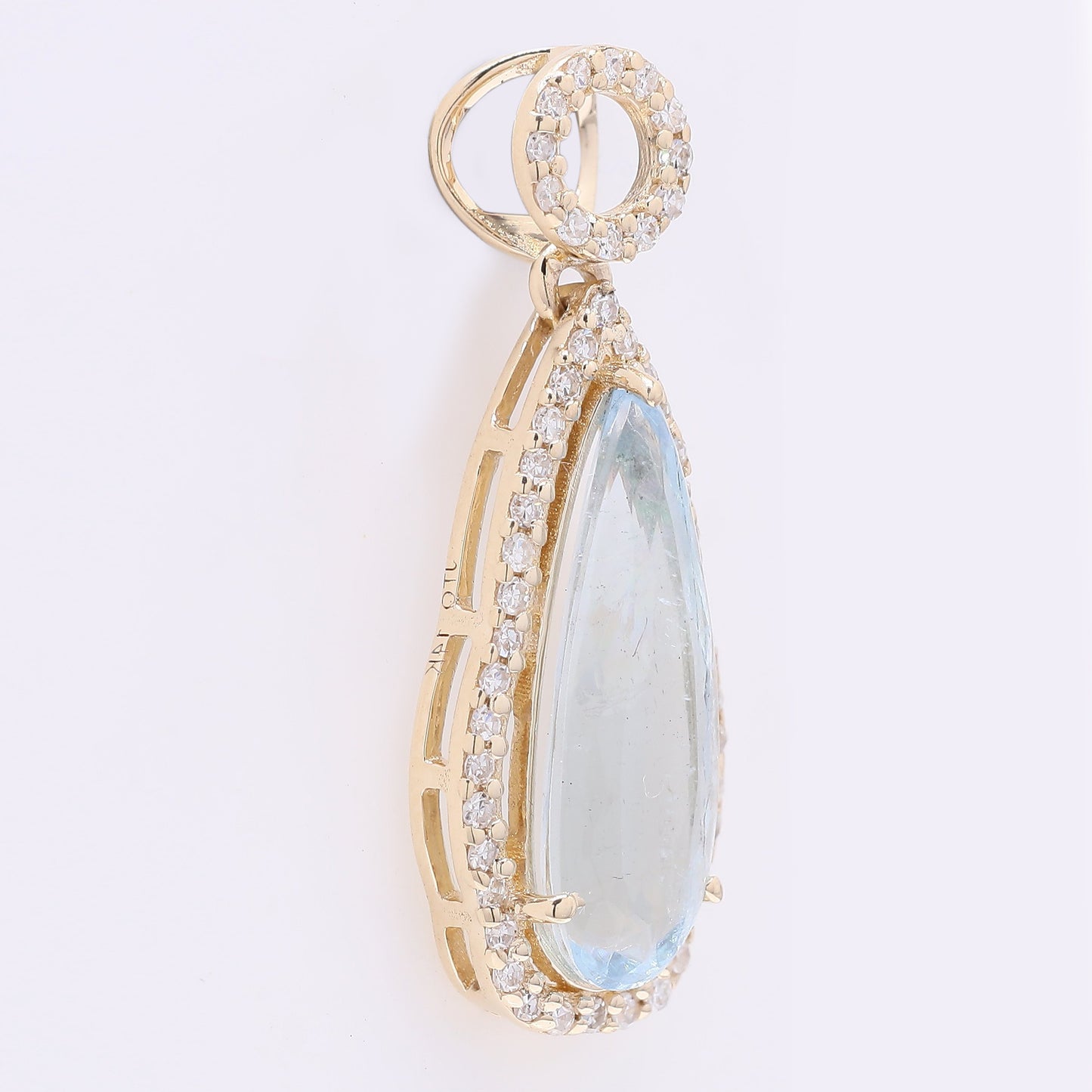 1.69 Ct Pear Mixed Cut Natural Aquamarine 14K Gold Pendant