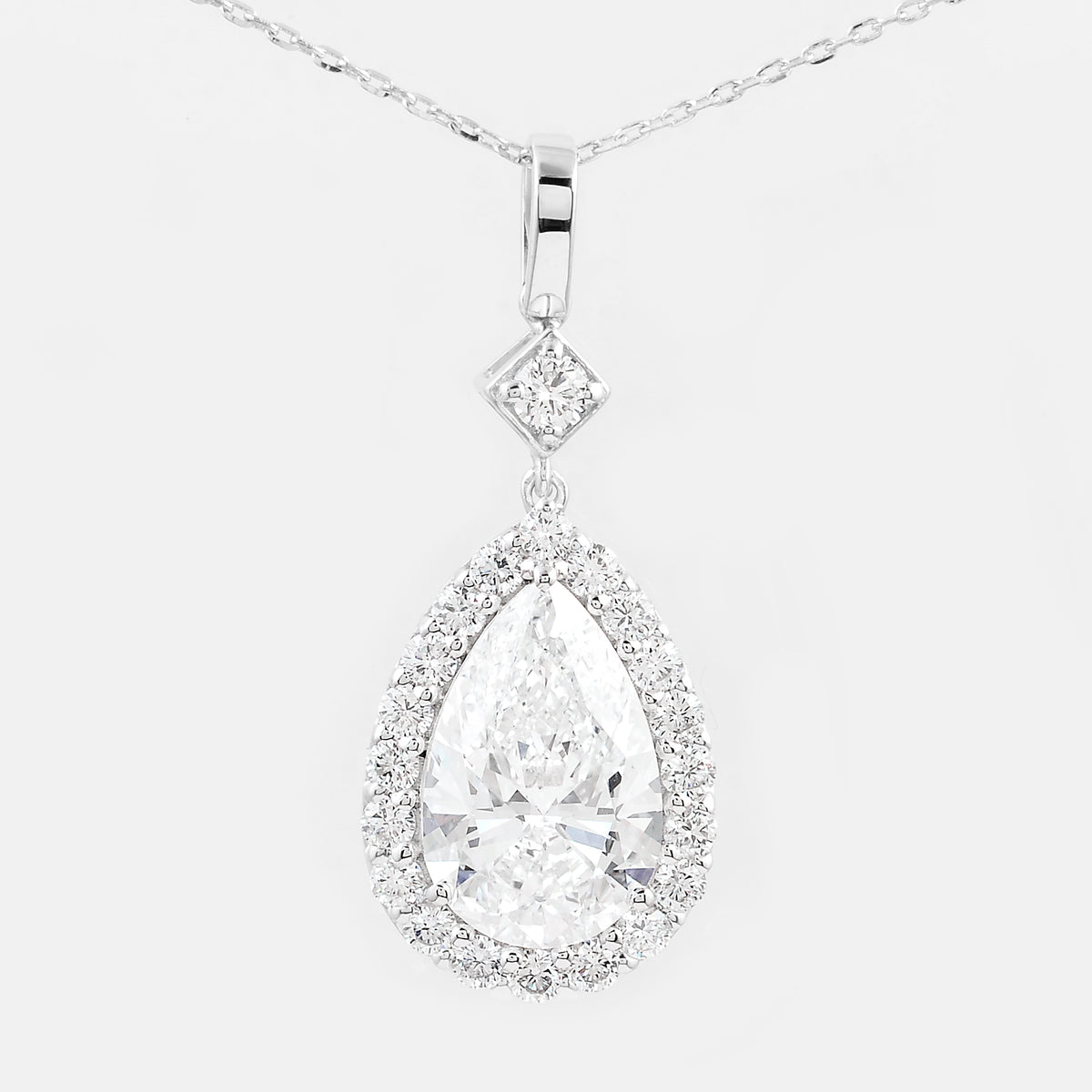 3.68 Carats Lab Grown Diamond 14K Gold Pendant