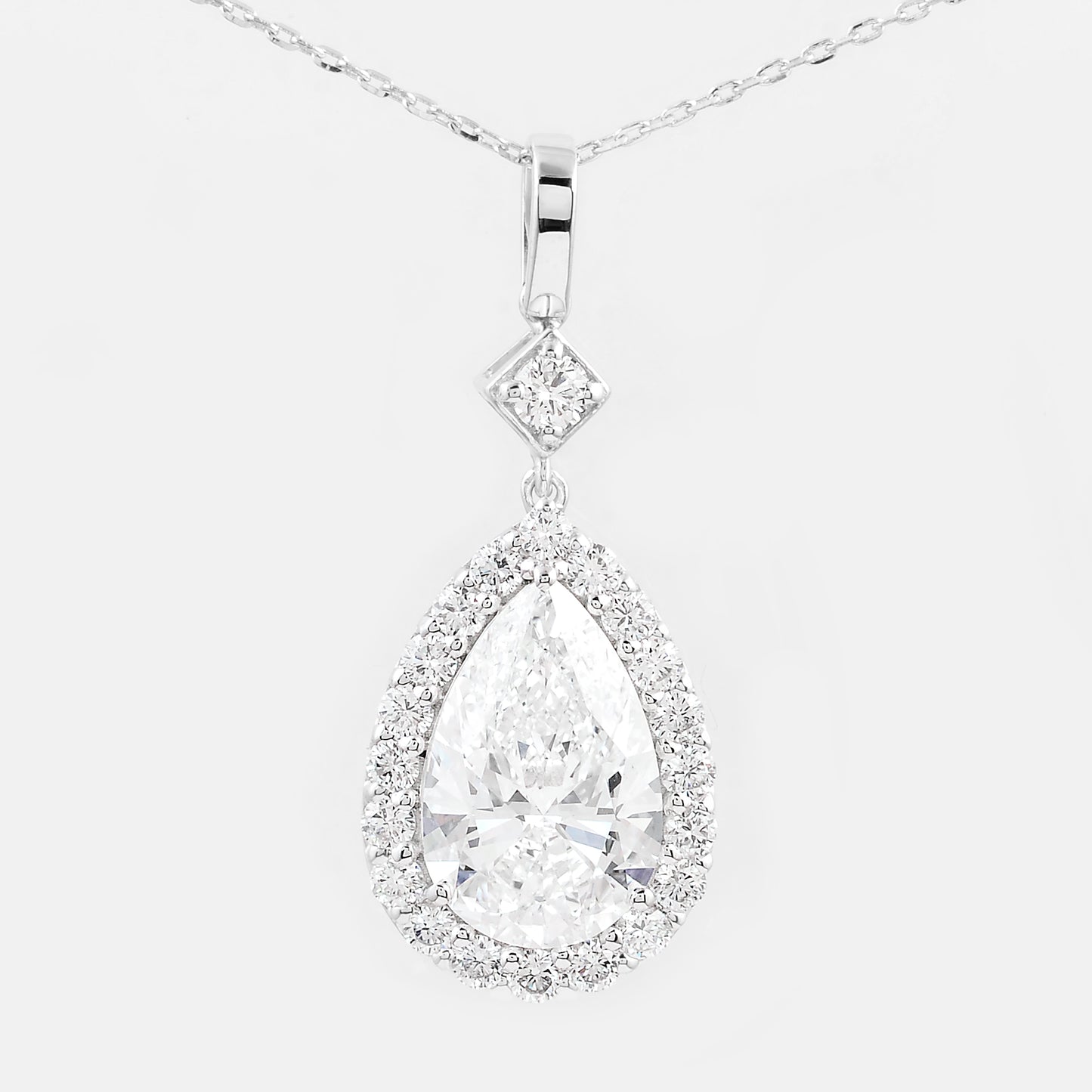 3.68 Carats Lab Grown Diamond 14K Gold Pendant