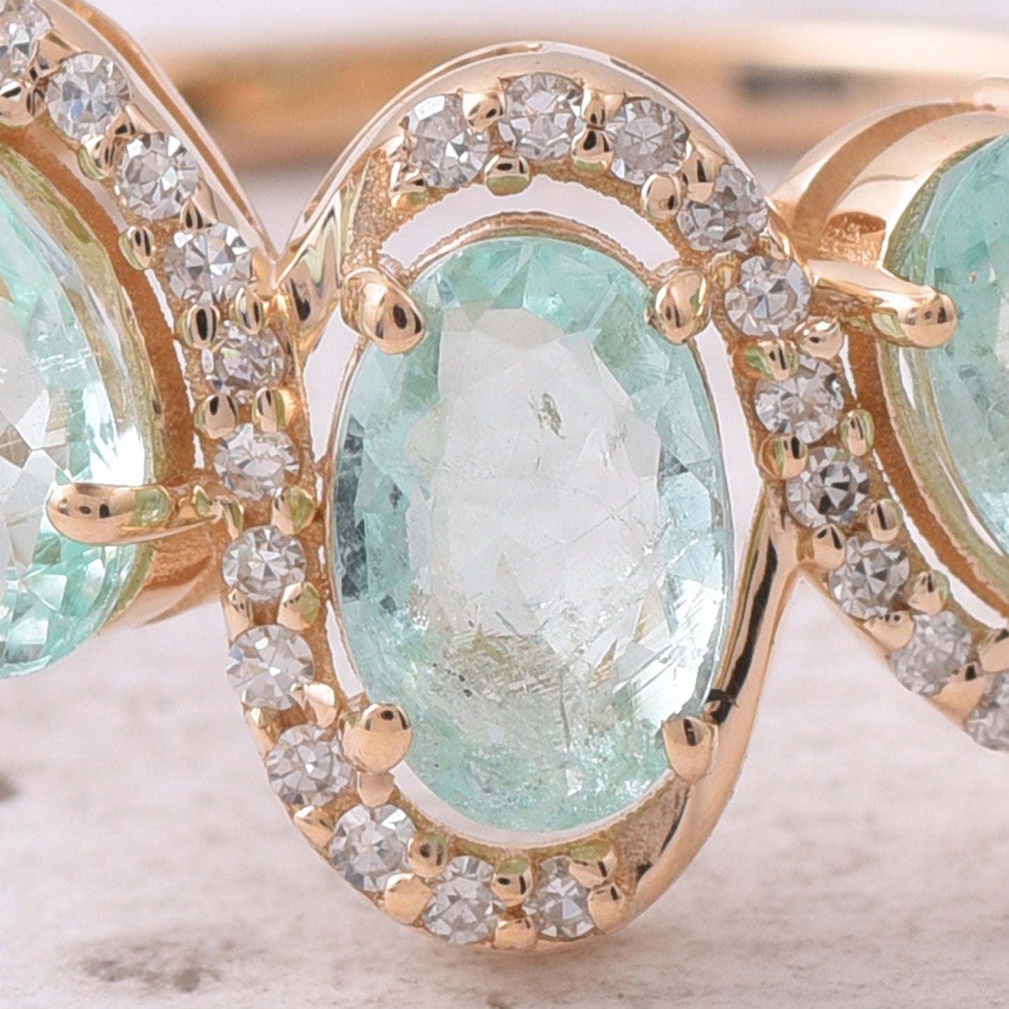 1.37 Ct Oval Natural Emerald 14K Gold Ring
