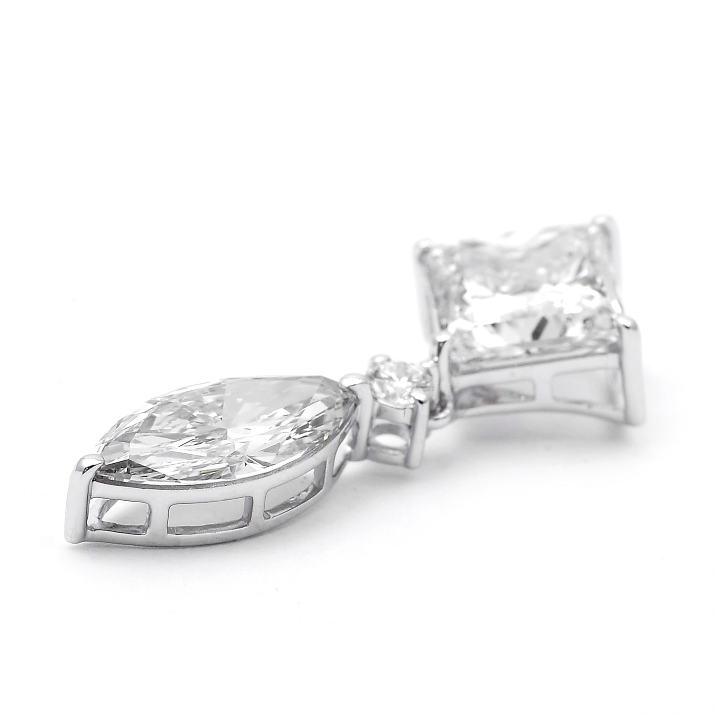 3.10 Carats Lab Grown Diamond 14K Gold Pendant