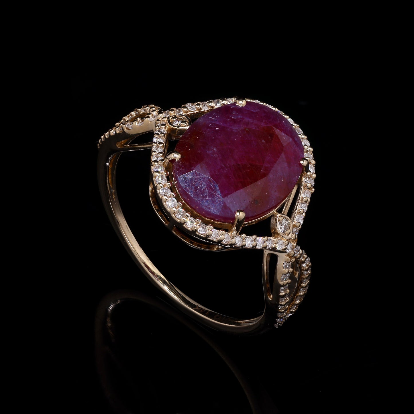 3.91 Ct Oval Mixed Cut Natural Ruby 14K Gold Ring
