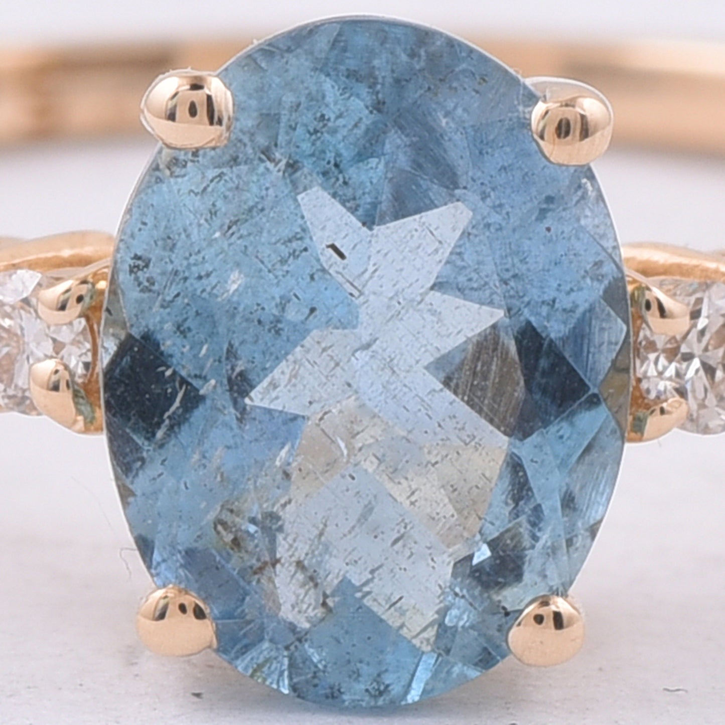 1.14 Ct Oval Natural Aquamarine 14K Gold Ring