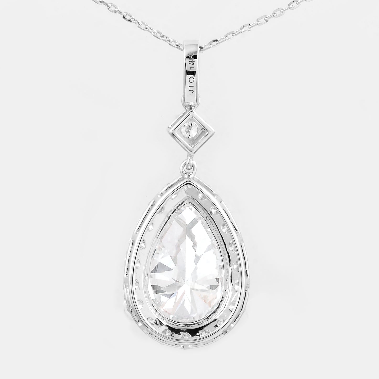 3.68 Carats Lab Grown Diamond 14K Gold Pendant