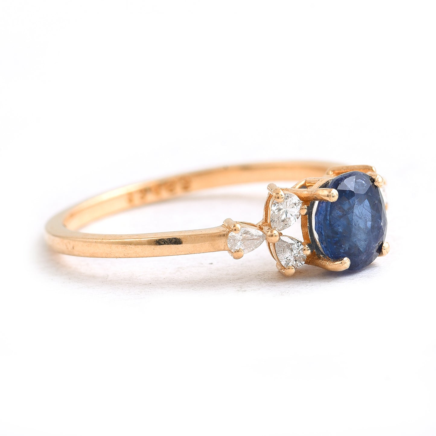 1.16 Ct Oval Sapphire 14K Gold Ring