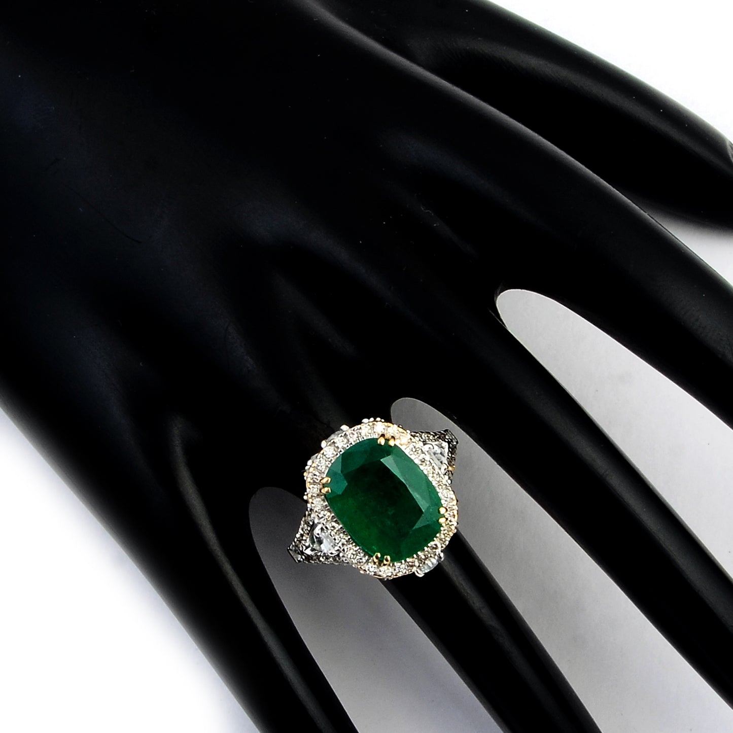6.47 Ct Cushion Mixed Cut Natural Beryl Emerald 14K Gold Ring