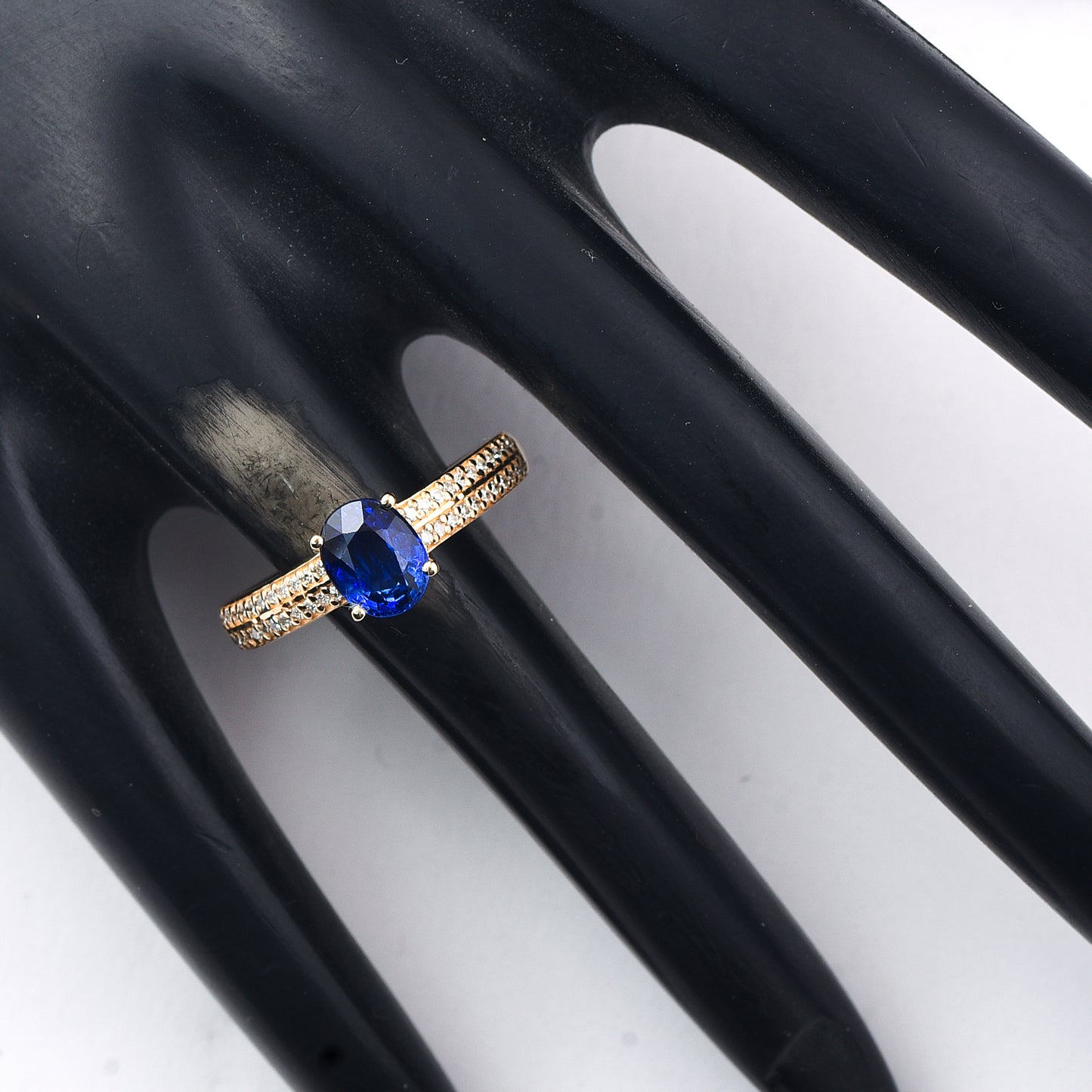 1.33 Ct Oval Mixed Cut Natural Sapphire 14K Gold Ring