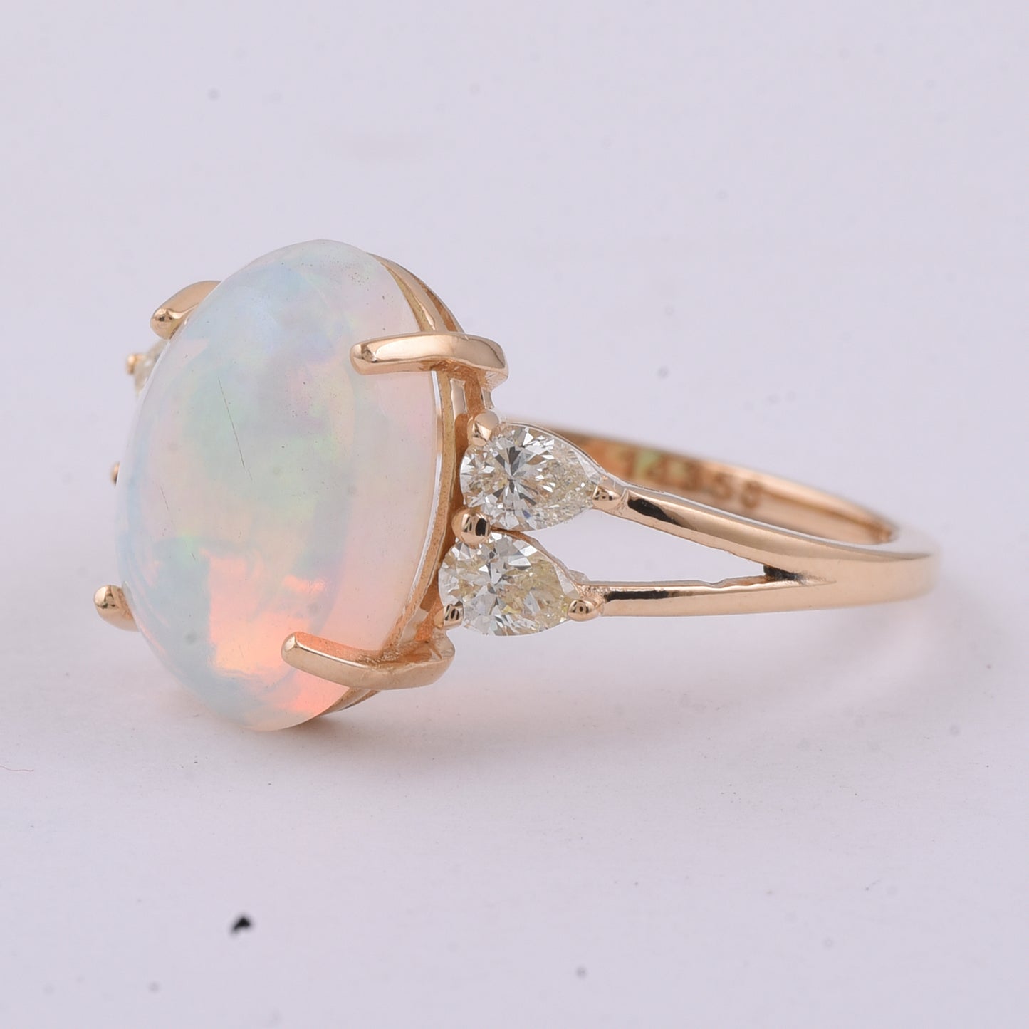 3.27 Ct Oval Cabochon Cut Natural Opal 14K Gold Ring