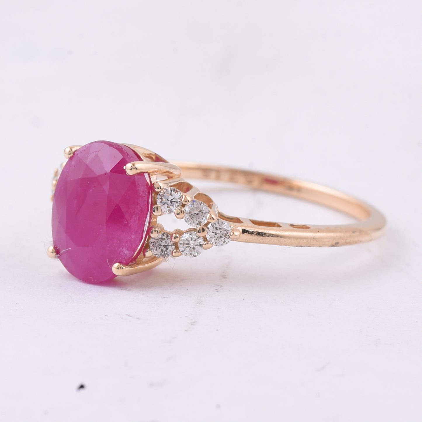 3.44 Ct Oval Natural Ruby 14K Gold Ring