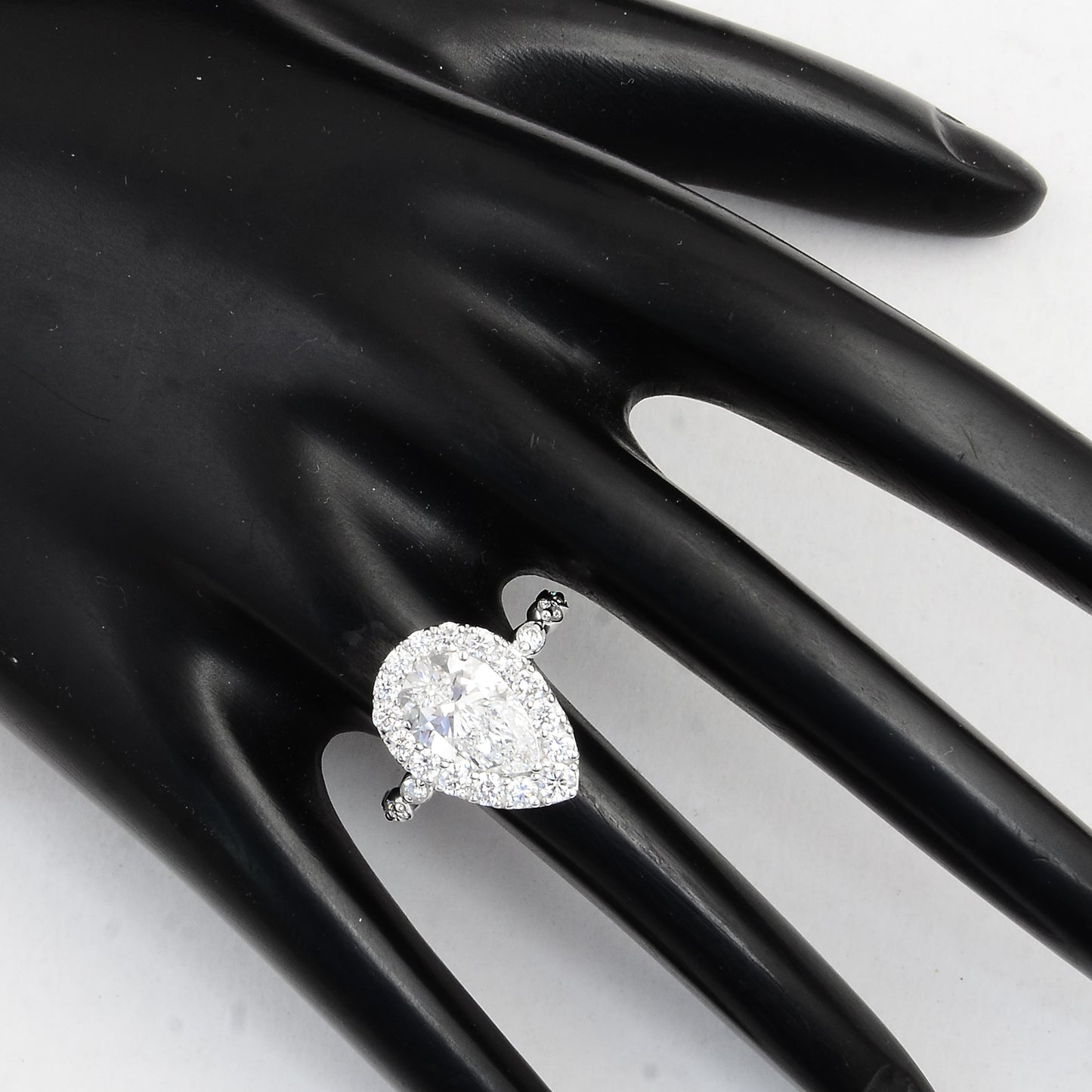 2.90 Carats Lab Grown Diamond 14K Gold Ring