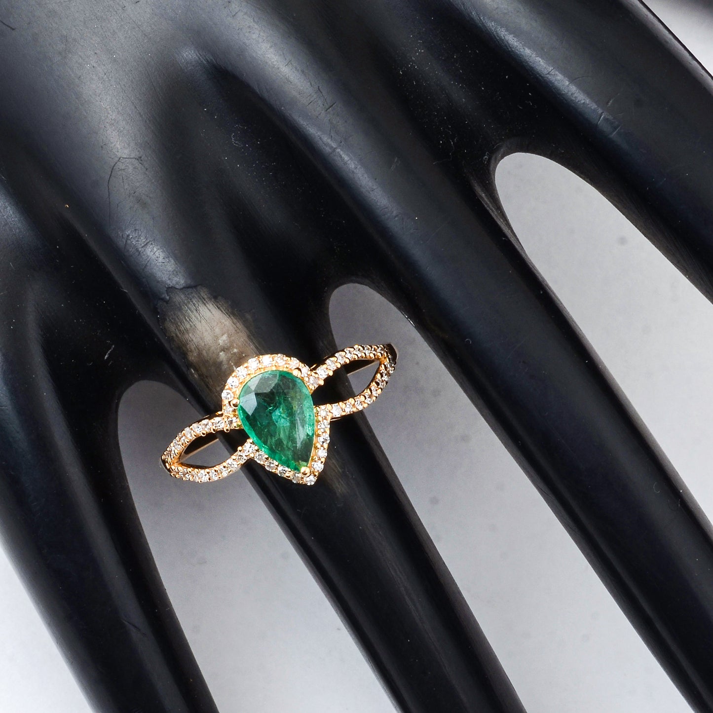 0.79 Ct Pear Mixed Cut Natural Emerald 14K Gold Ring