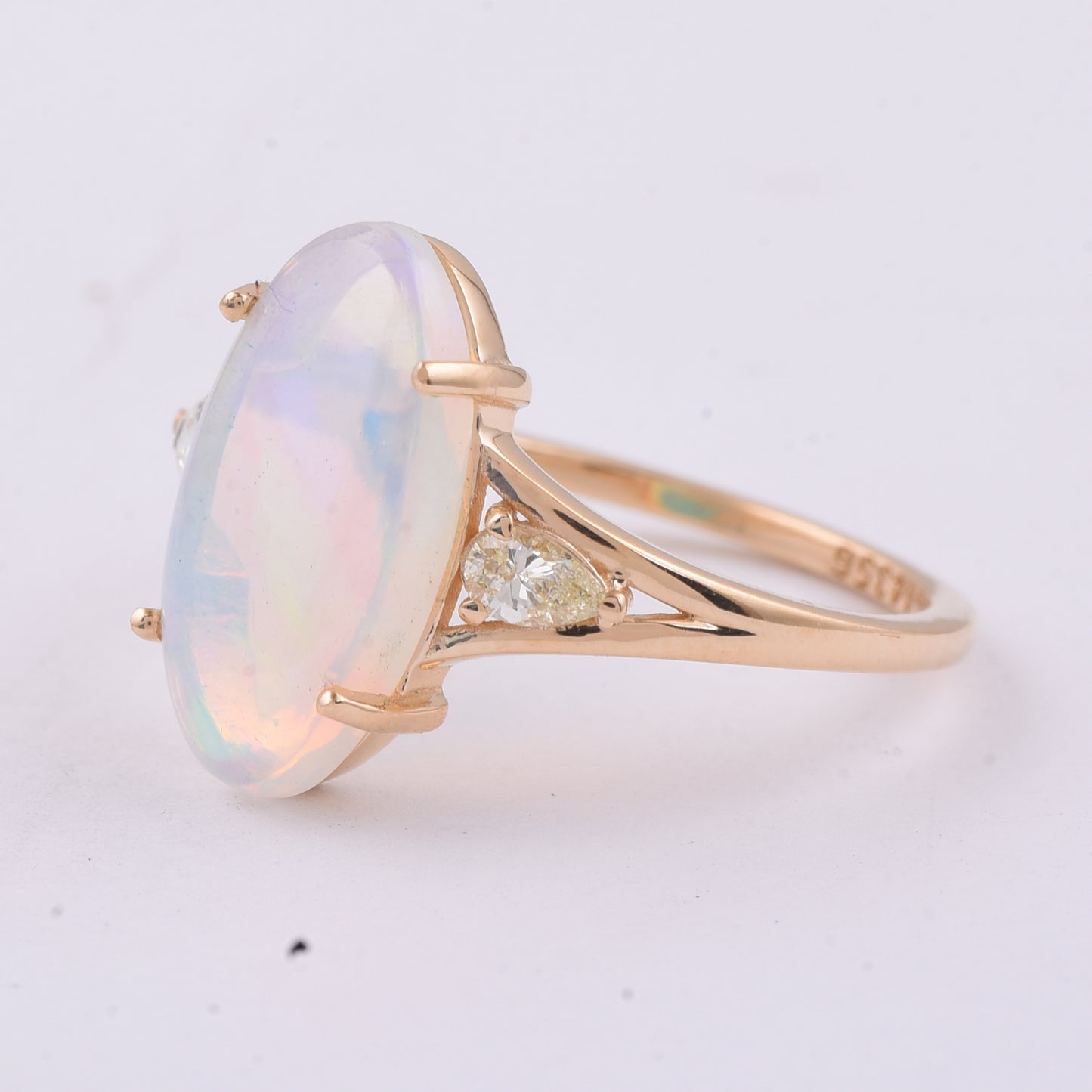 2.19 Ct Oval Cabochon Cut Natural Opal 14K Gold Ring