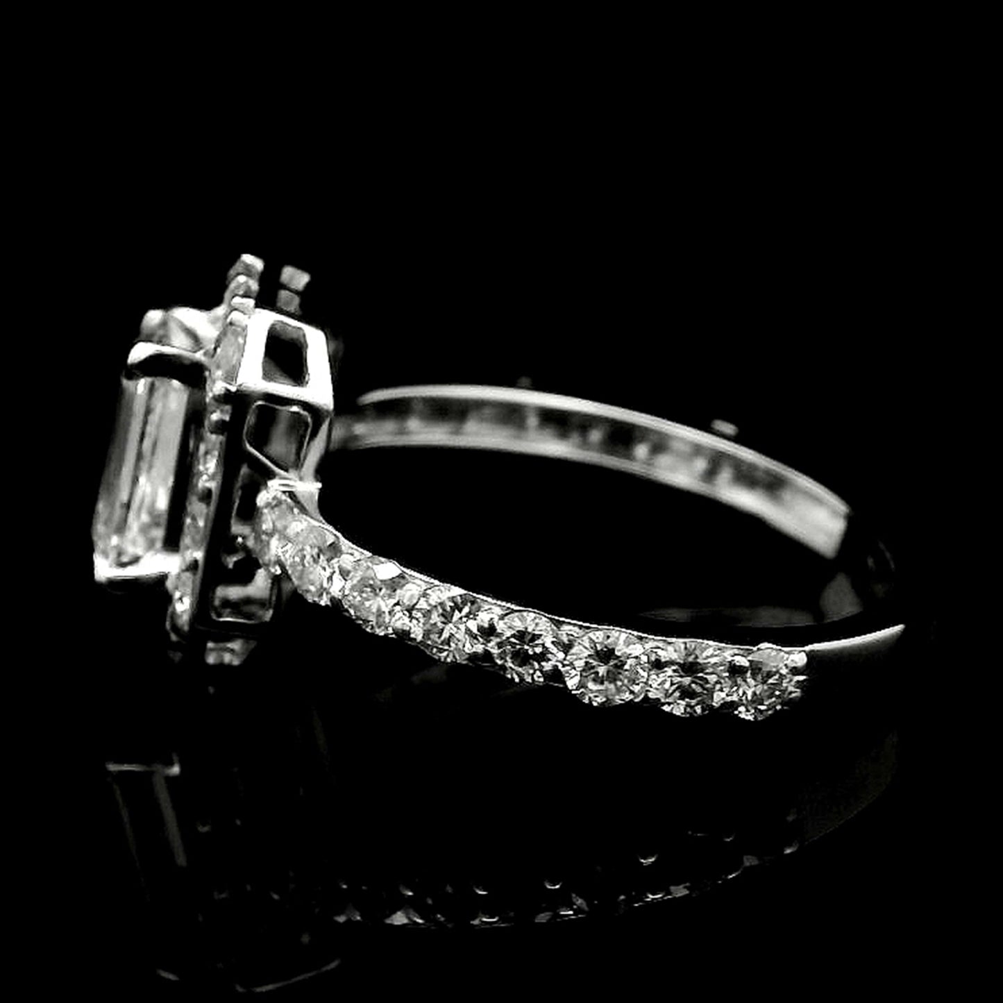 1.93 Carats Lab Grown Diamond 14K Gold Ring