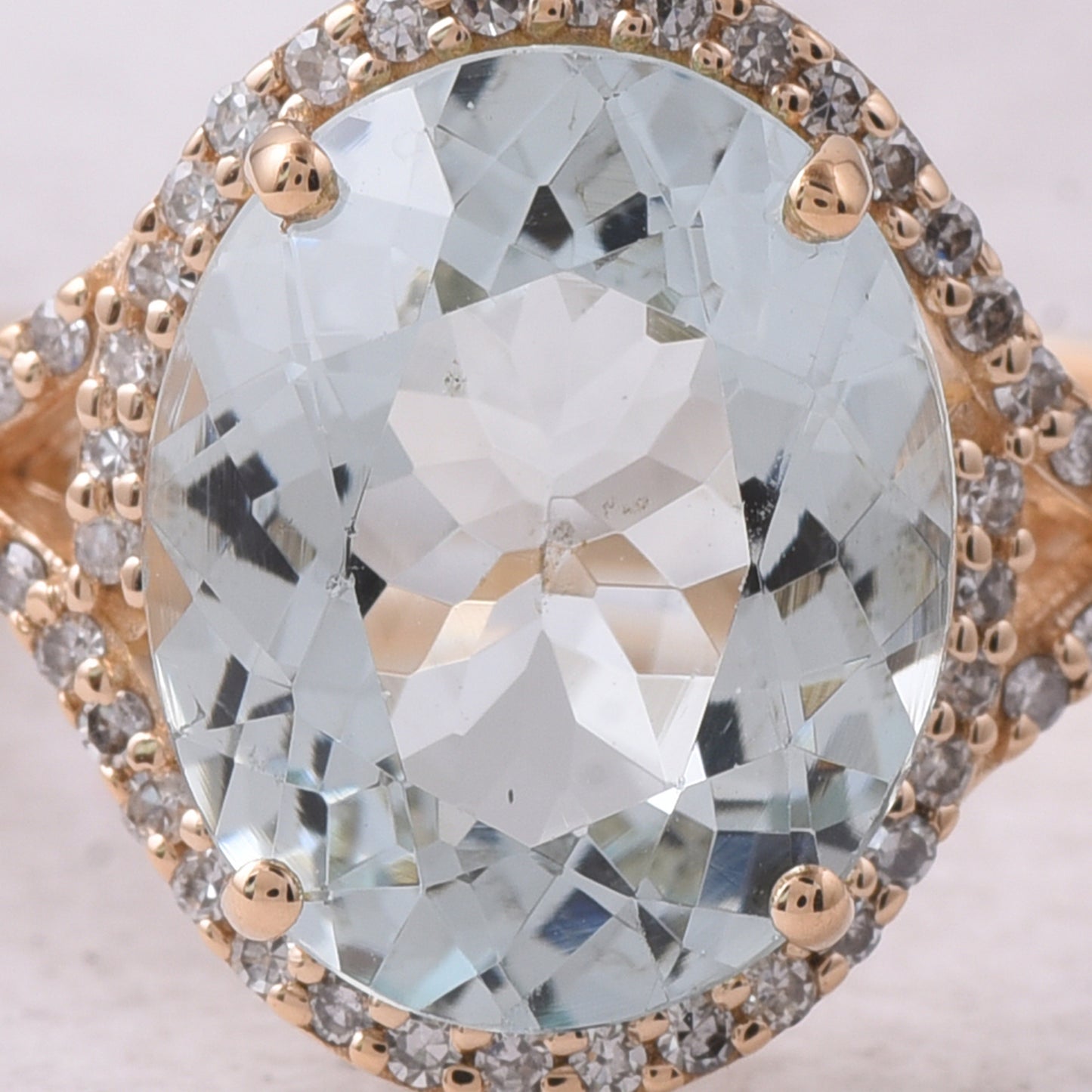 3.07 Ct Oval Mixed Cut Natural Aquamarine 14K Gold Ring