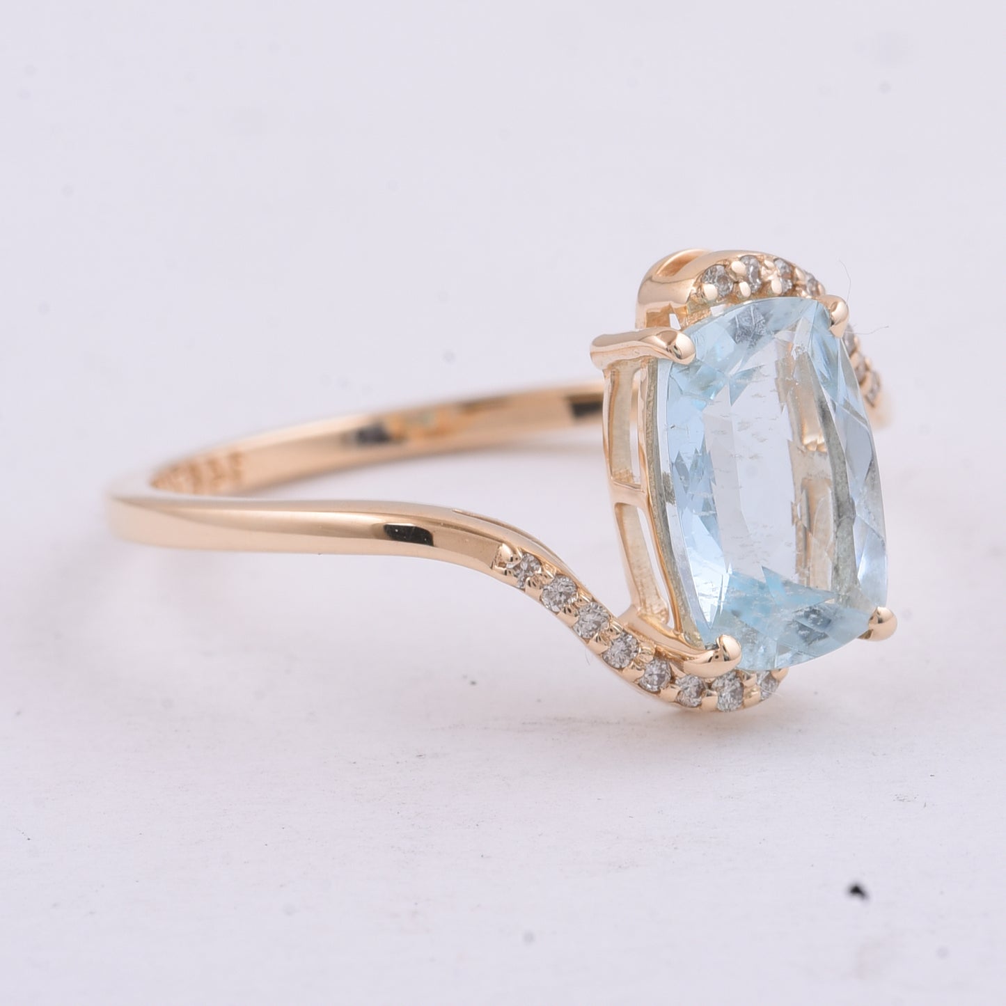 1.53 Ct Cushion Natural Aquamarine 14K Gold Ring