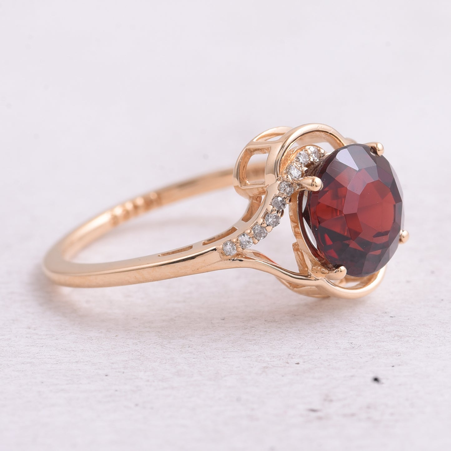 2.71 Ct Round Mixed Cut Natural Garnet 14K Gold Ring