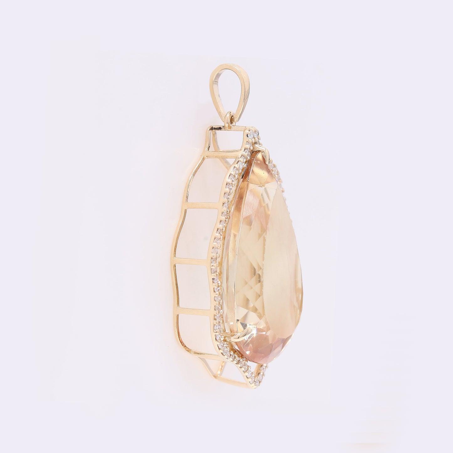 12.88 Ct Pear Mixed Cut Natural Sunstone 14K Gold Pendant
