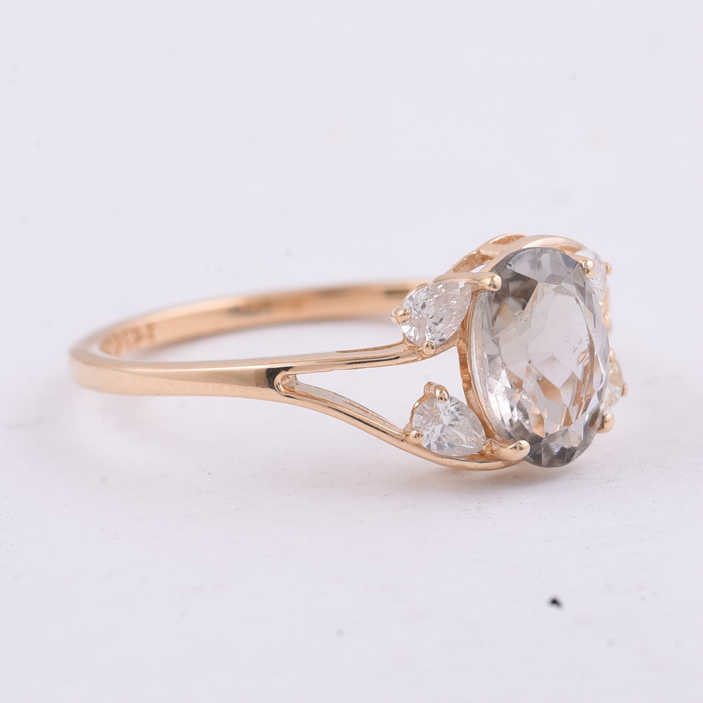 1.35 Ct Oval Natural Tourmaline 14K Gold Ring