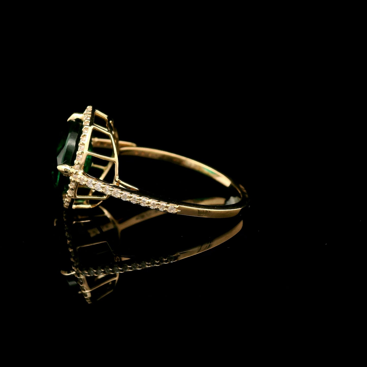 3.37 Ct Oval Mixed Cut Lab Grown Emerald 14K Gold Ring
