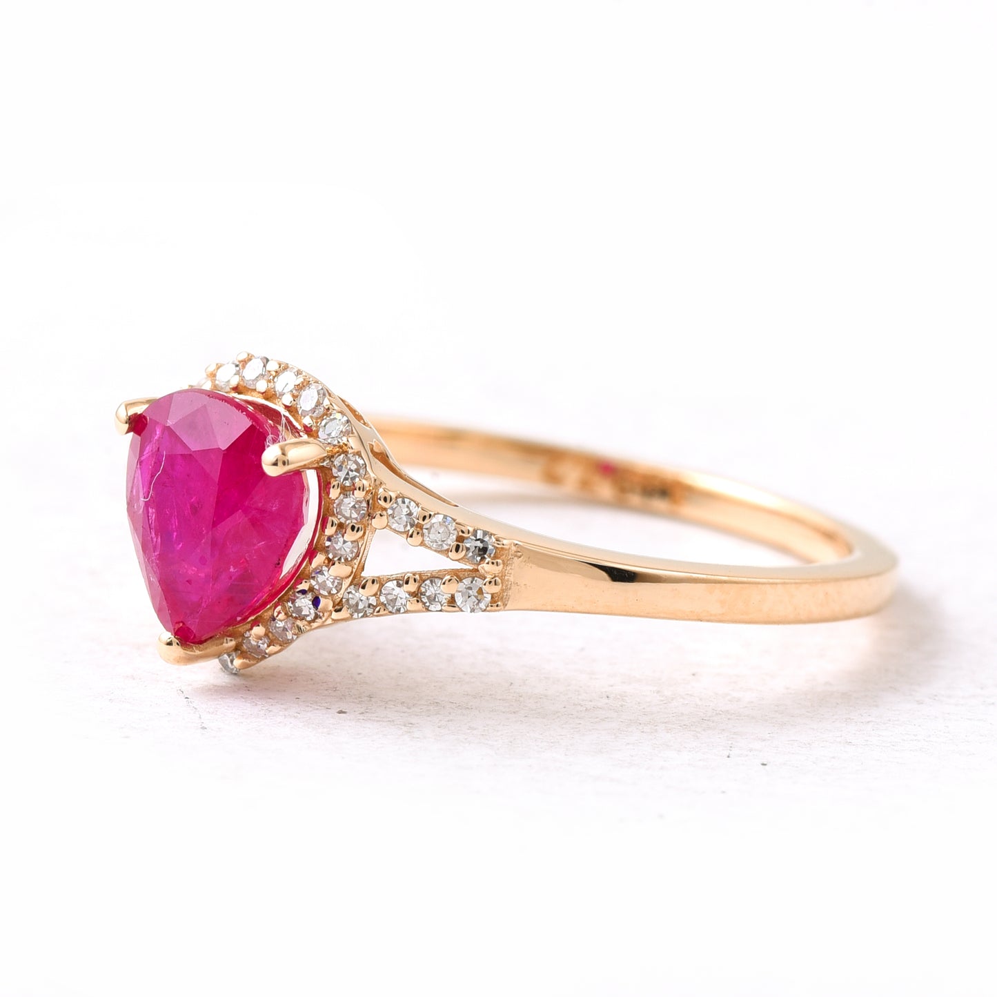 1.43 Ct Pear Ruby 14K Gold Ring