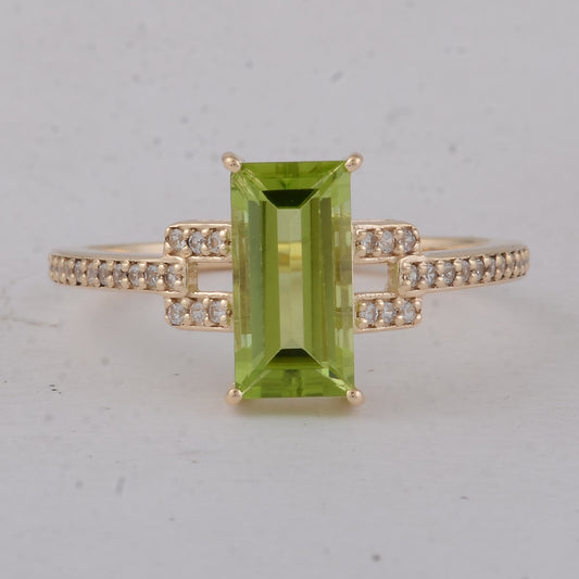 1.96 Ct Baguette Peridot 9K Gold Ring