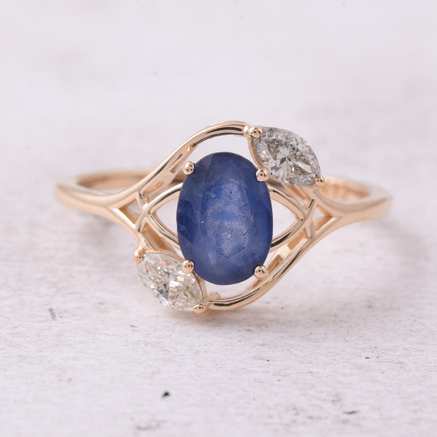 1.60 Ct Oval Mixed Cut Natural Sapphire 14K Gold Ring