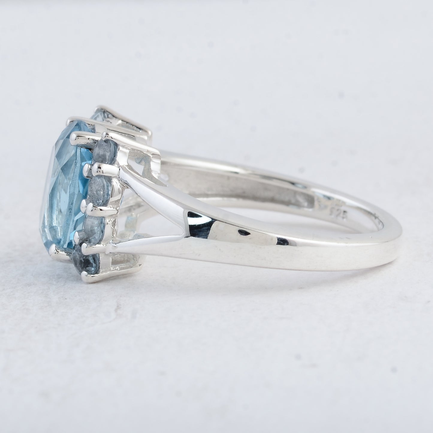 3.24 Ct Oval Blue Topaz 925 Sterling Silver Ring