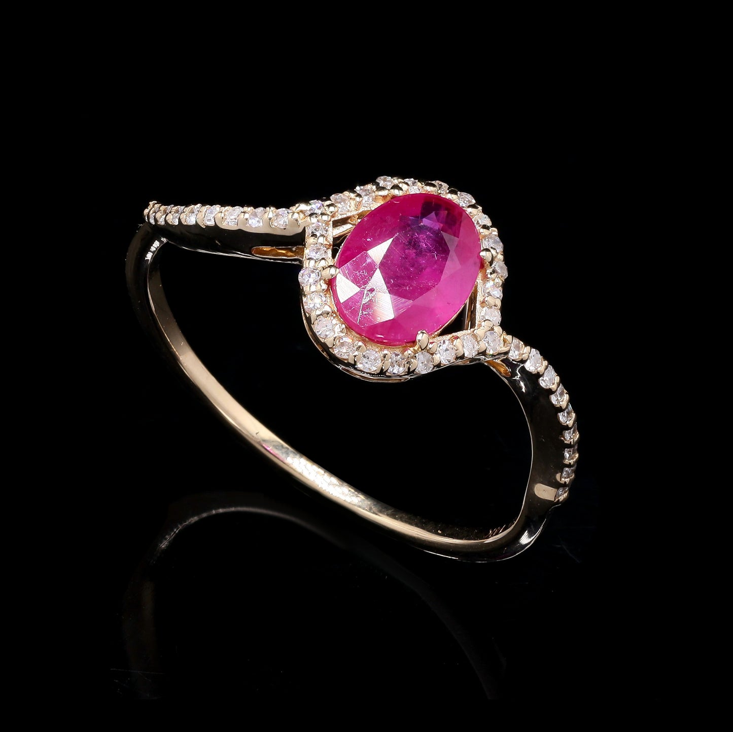 0.89 Ct Oval Mixed Cut Natural Ruby 14K Gold Ring