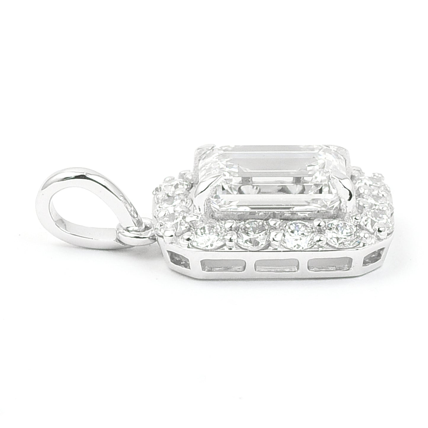 2.36 Carats Lab Grown Diamond 14K Gold Pendant