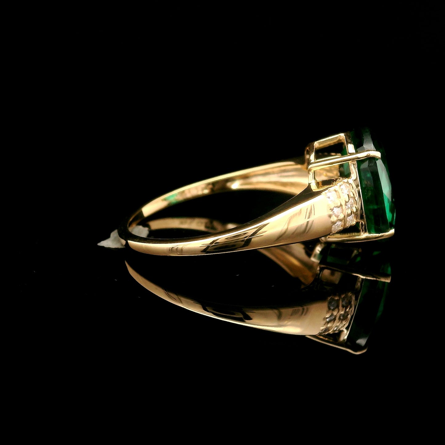 4.17 Ct Oval Lab Grown Emerald 14K Gold Ring