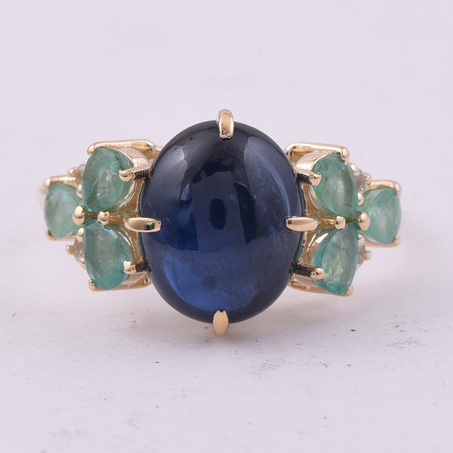 5.82 Ct Oval Sapphire 9K Gold Ring