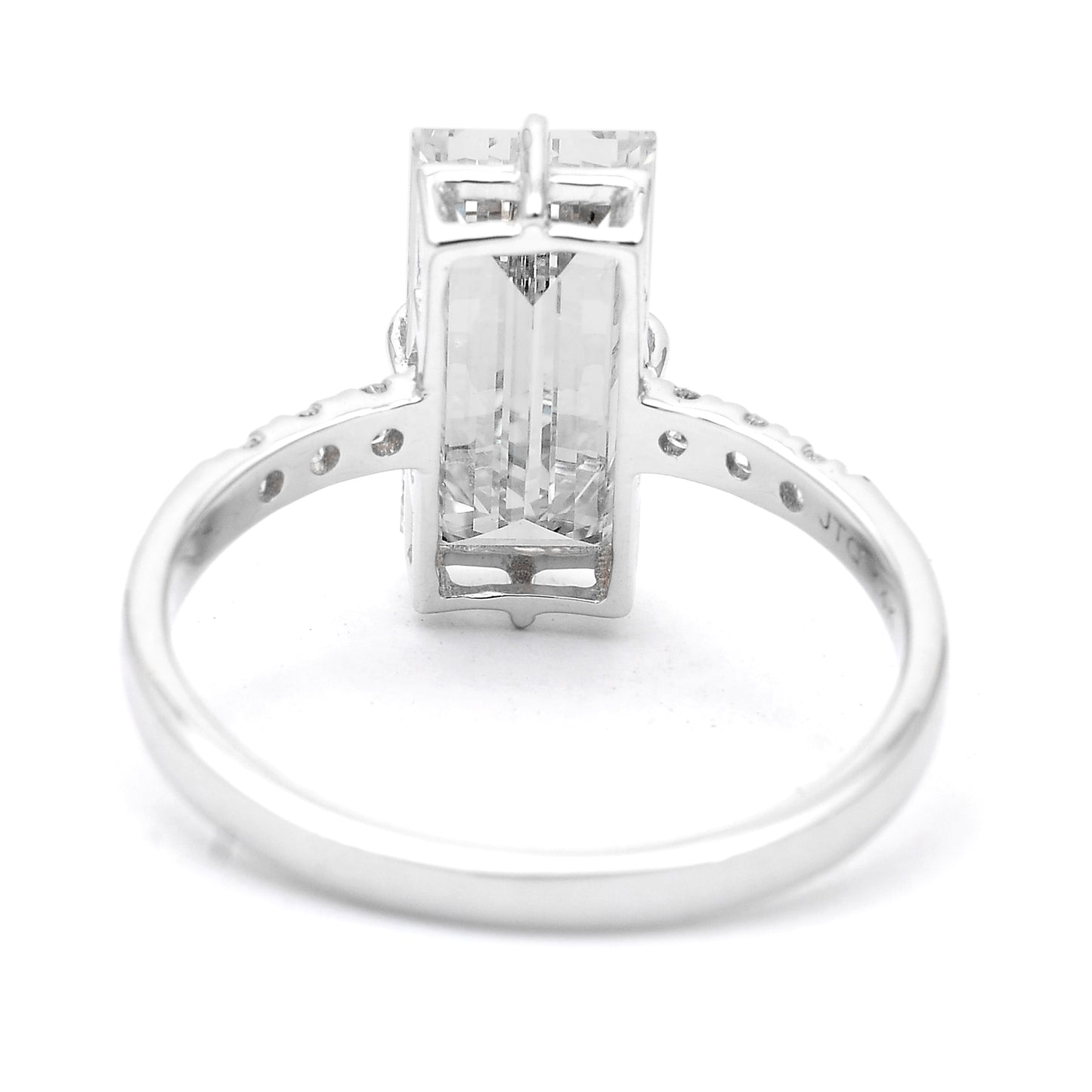 3.19 Carats Lab Grown Diamond 14K Gold Ring