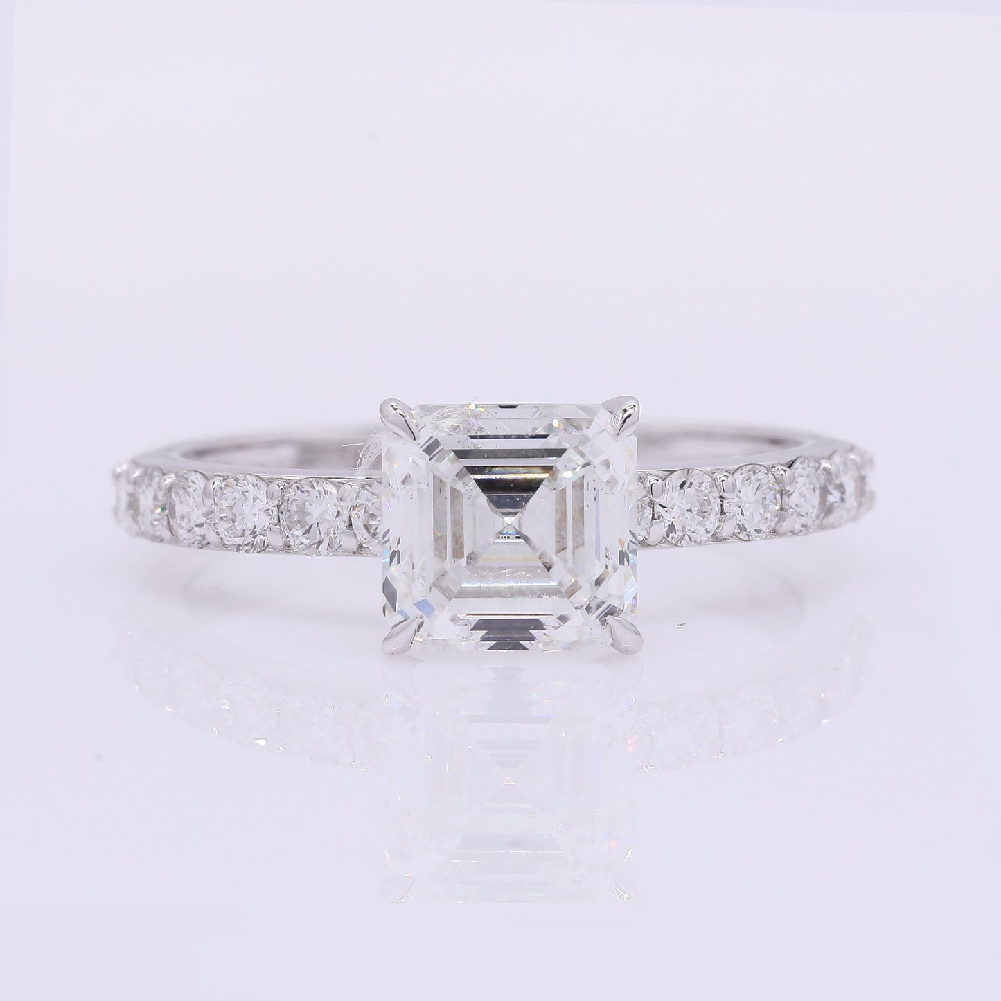 2.34 Carats Lab Grown Diamond 14K Gold Ring