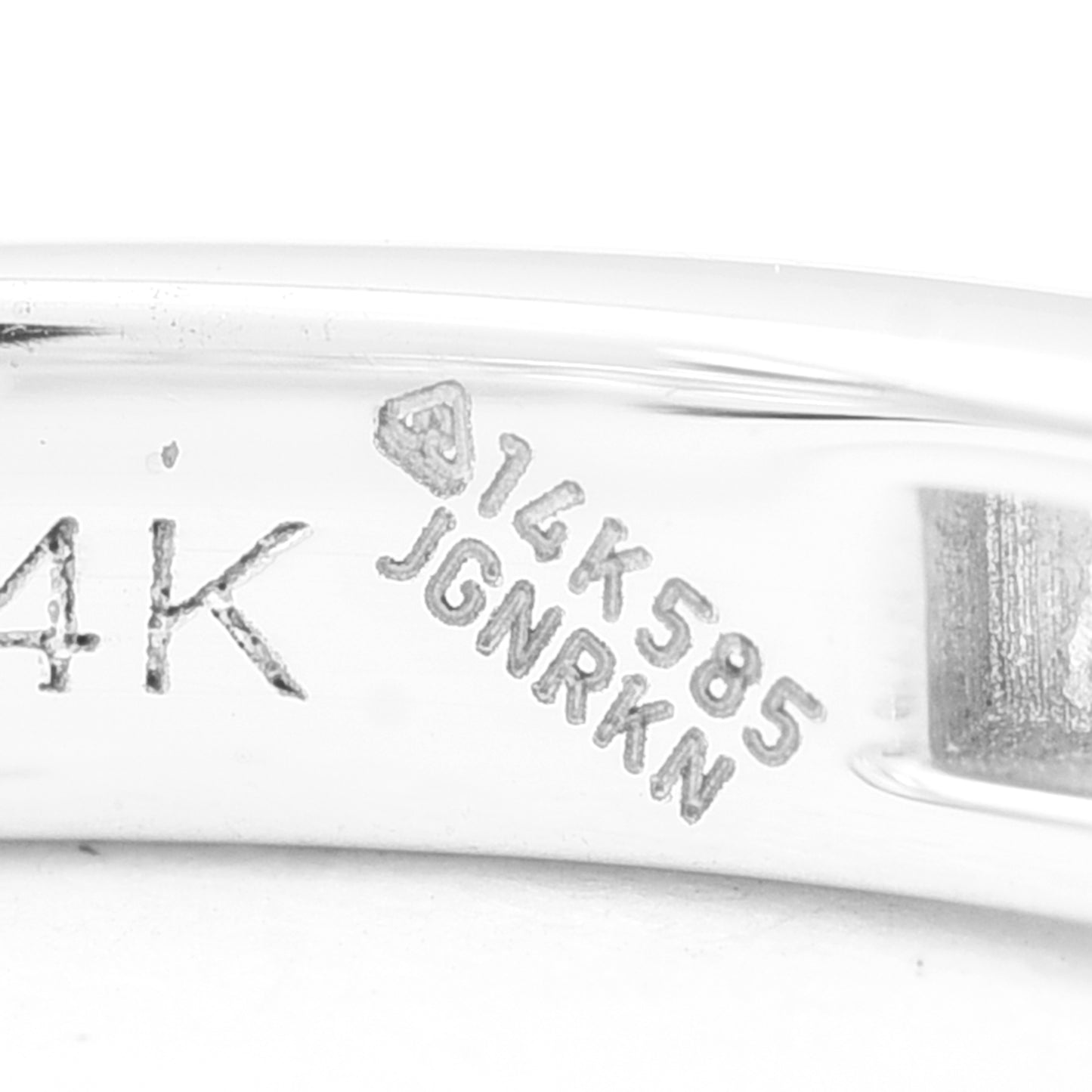 2.37 Carats Lab Grown Diamond 14K Gold Ring