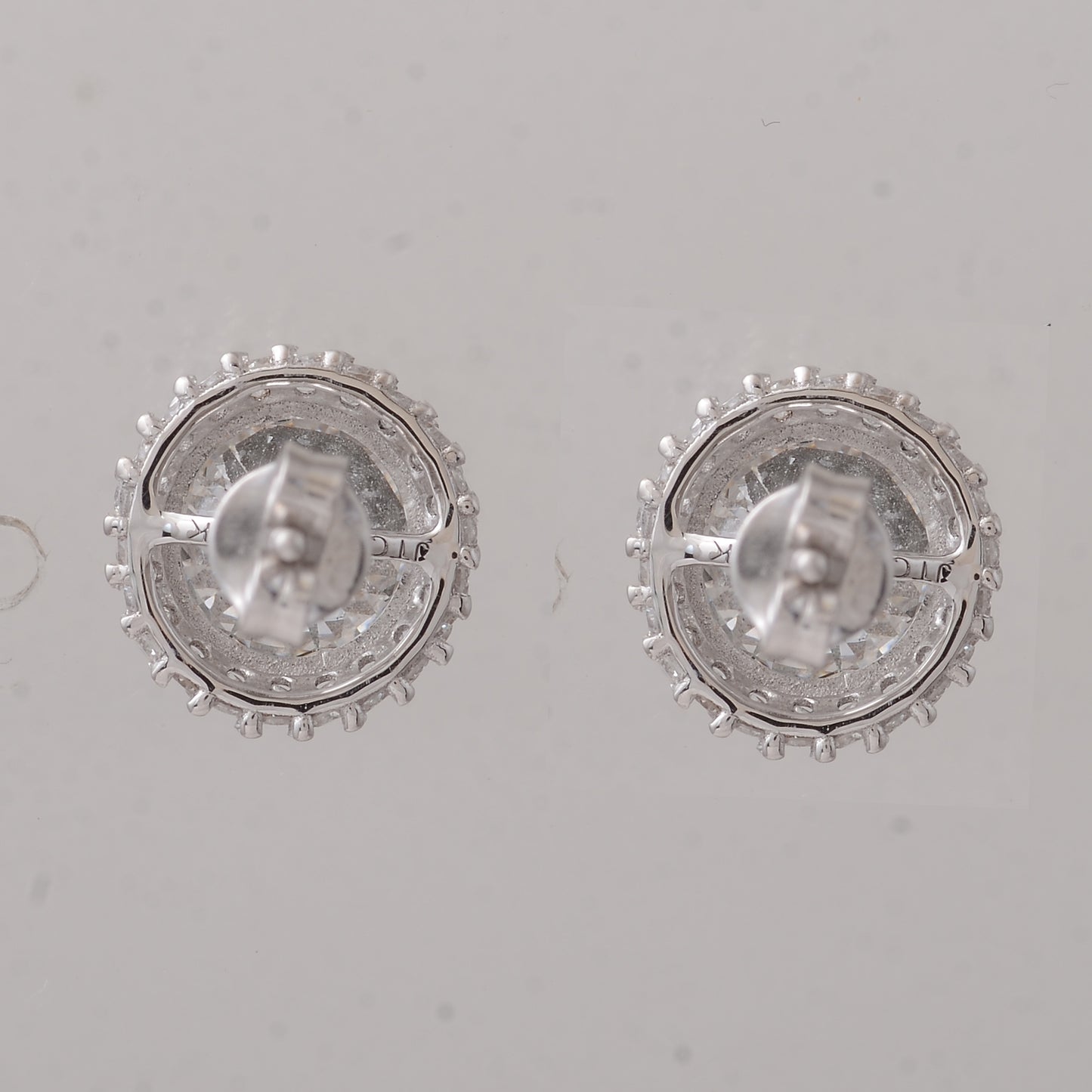 4.67 Carats Lab Grown Diamond 14K Gold Earrings