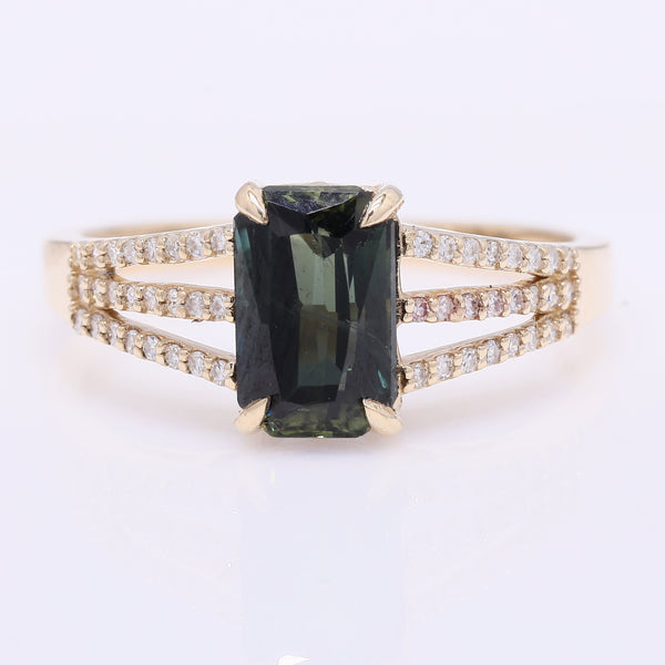 2.14 Ct Octagon Step Cut Natural Bi-Coloured Sapphire 14K Gold Ring