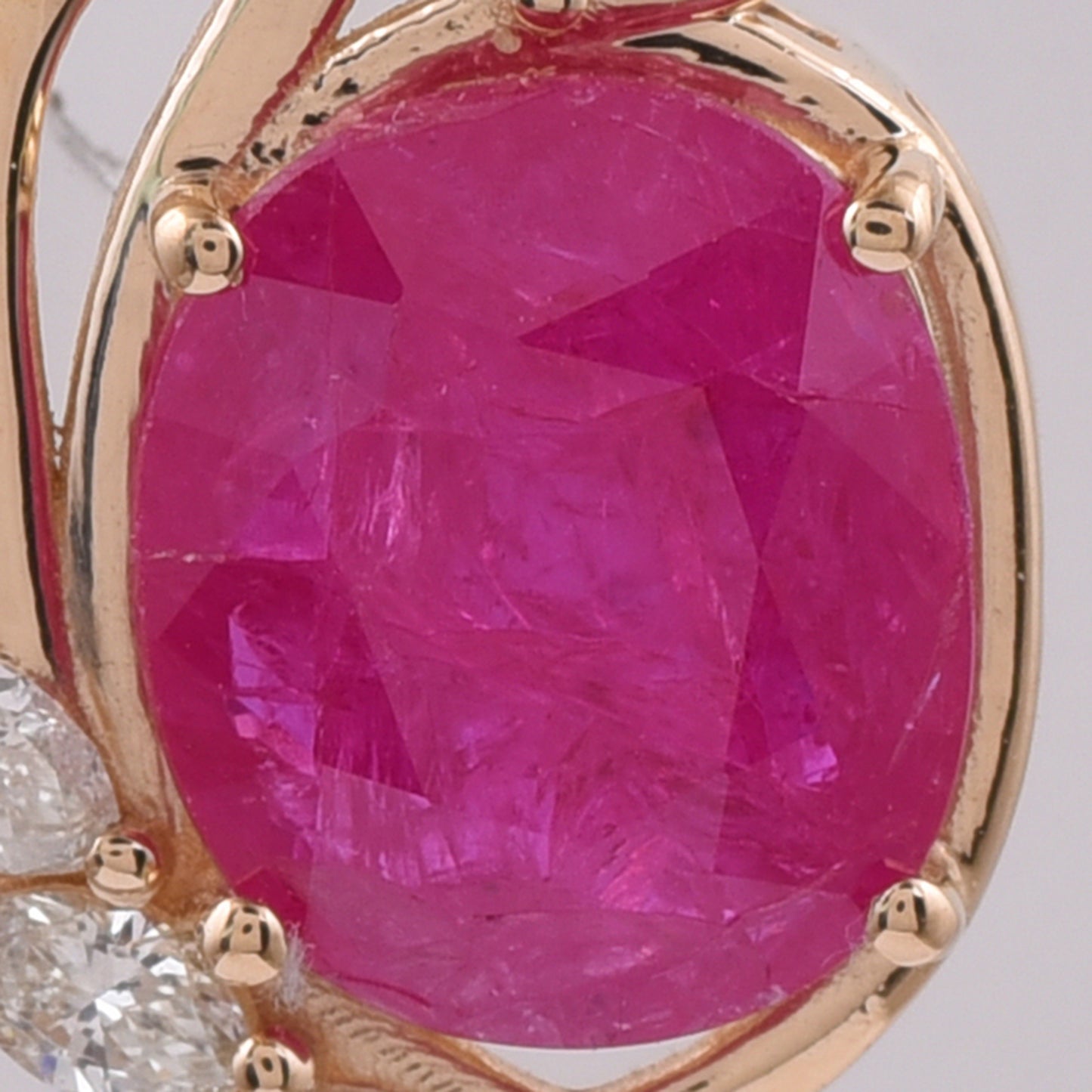 2.20 Ct Oval Natural Ruby 14K Gold Pendant