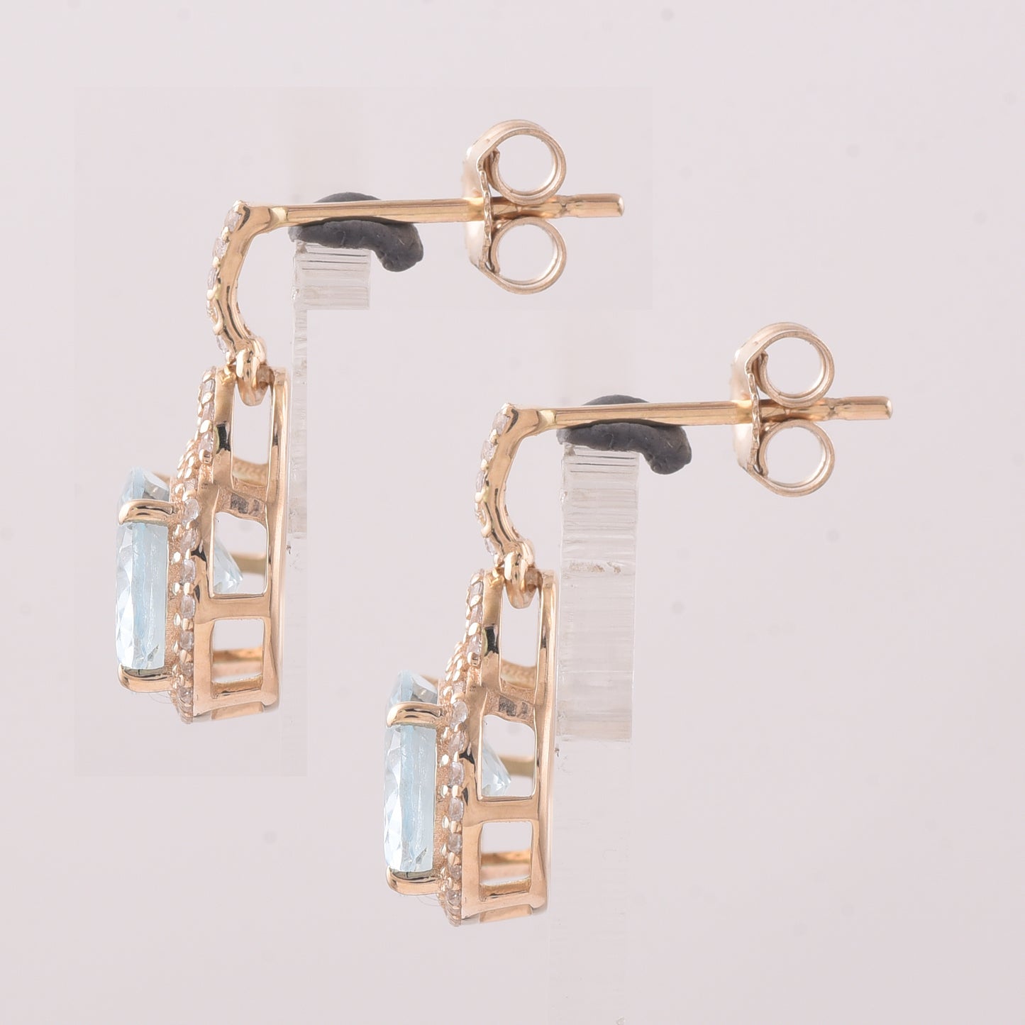 3.16 Ct Oval Aquamarine 9K Gold Earrings