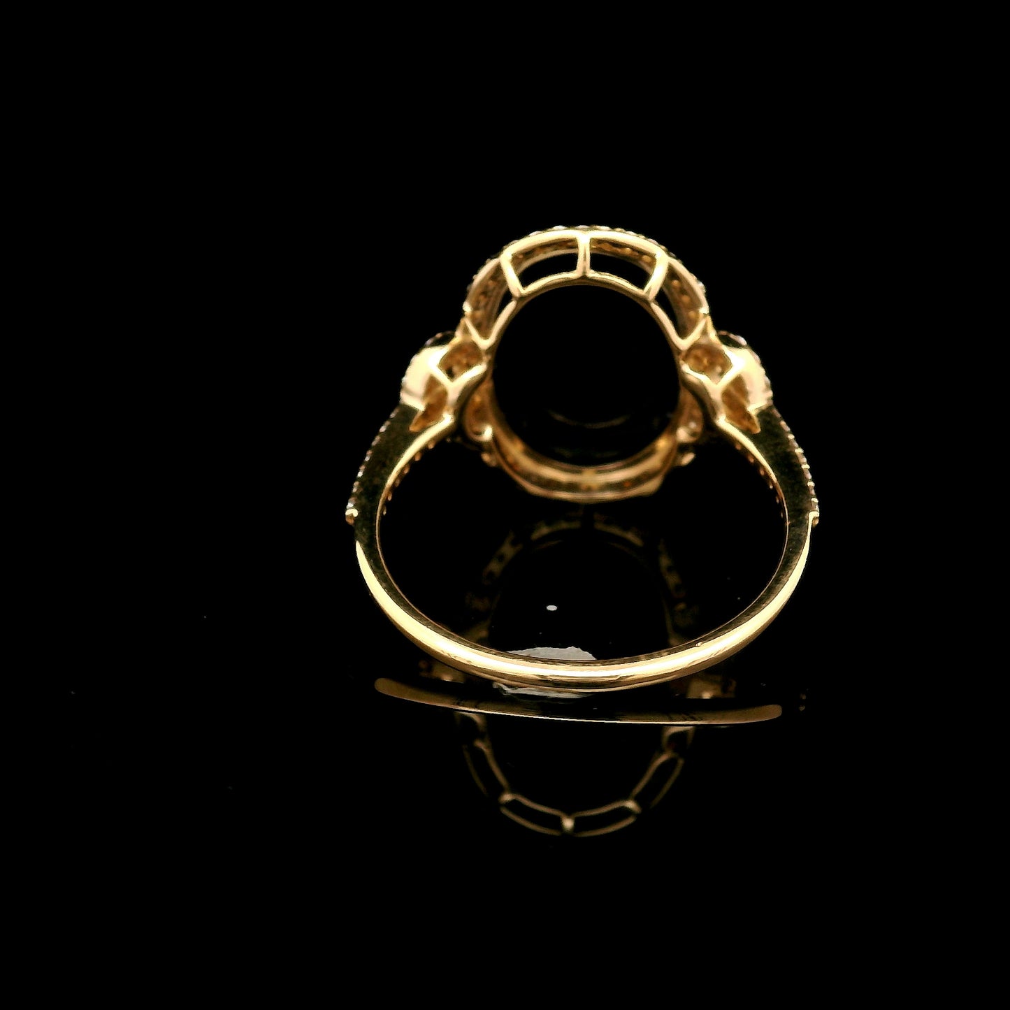 3.56 Ct Oval Mixed Cut Lab Grown Sapphire 14K Gold Ring