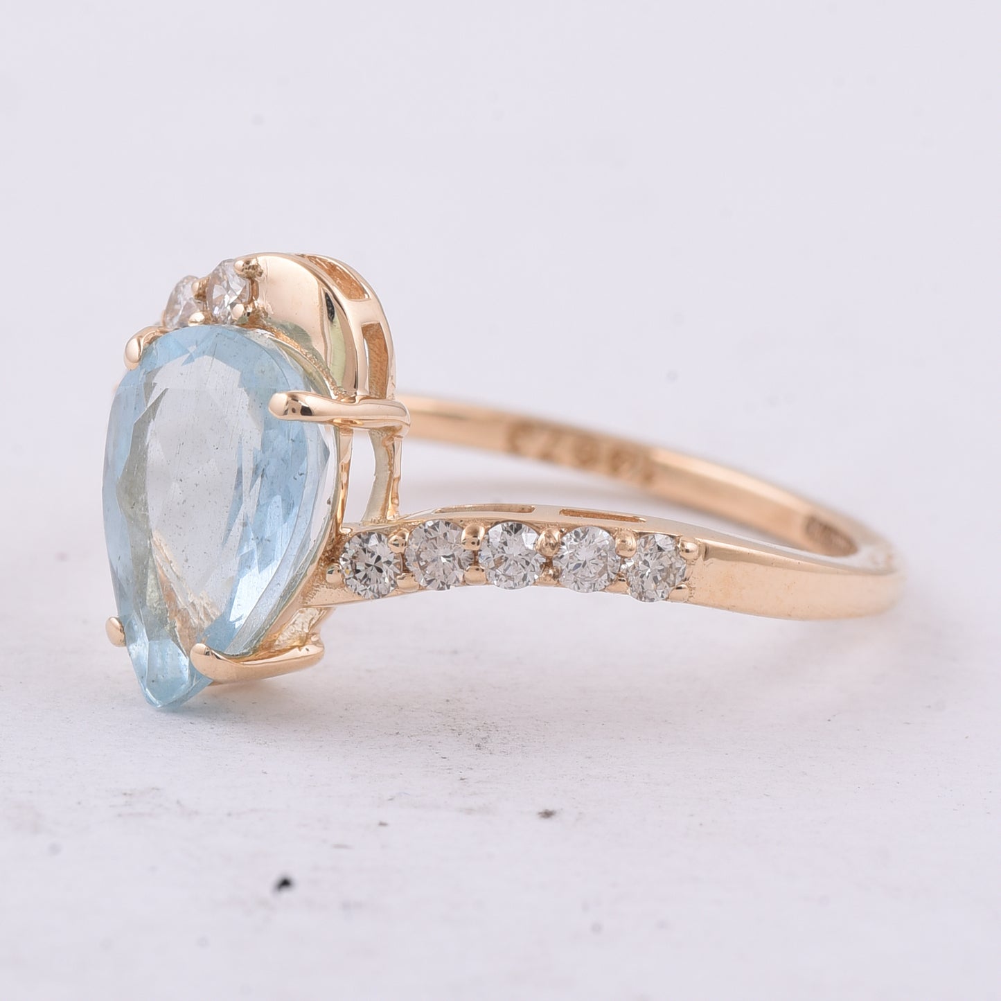 1.82 Ct Pear Natural Aquamarine 14K Gold Ring