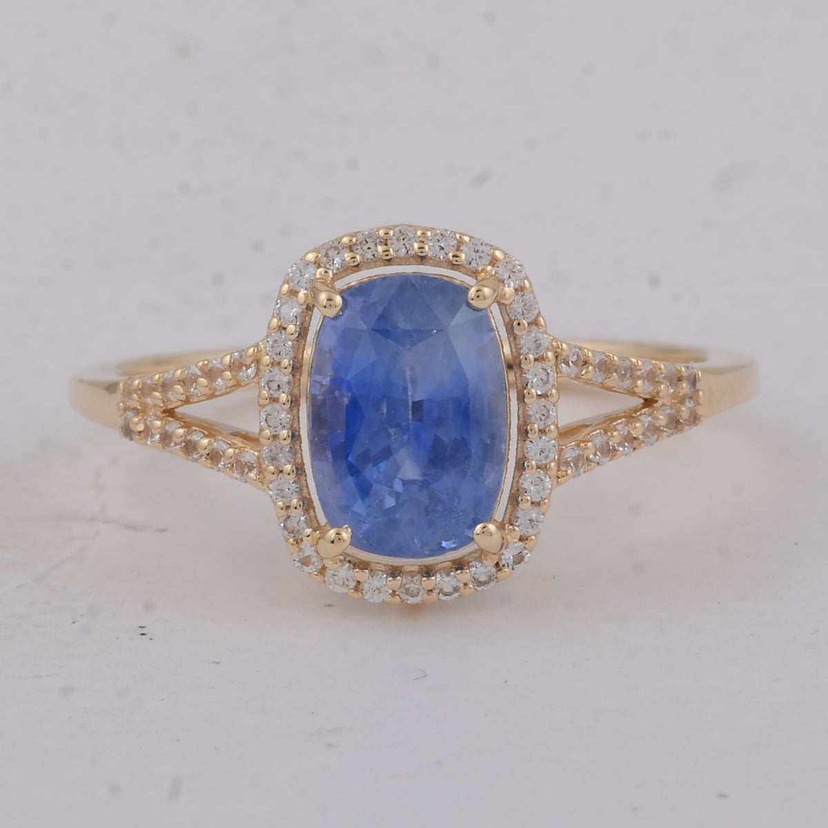 2.23 Ct Cushion Sapphire 9K Gold Ring