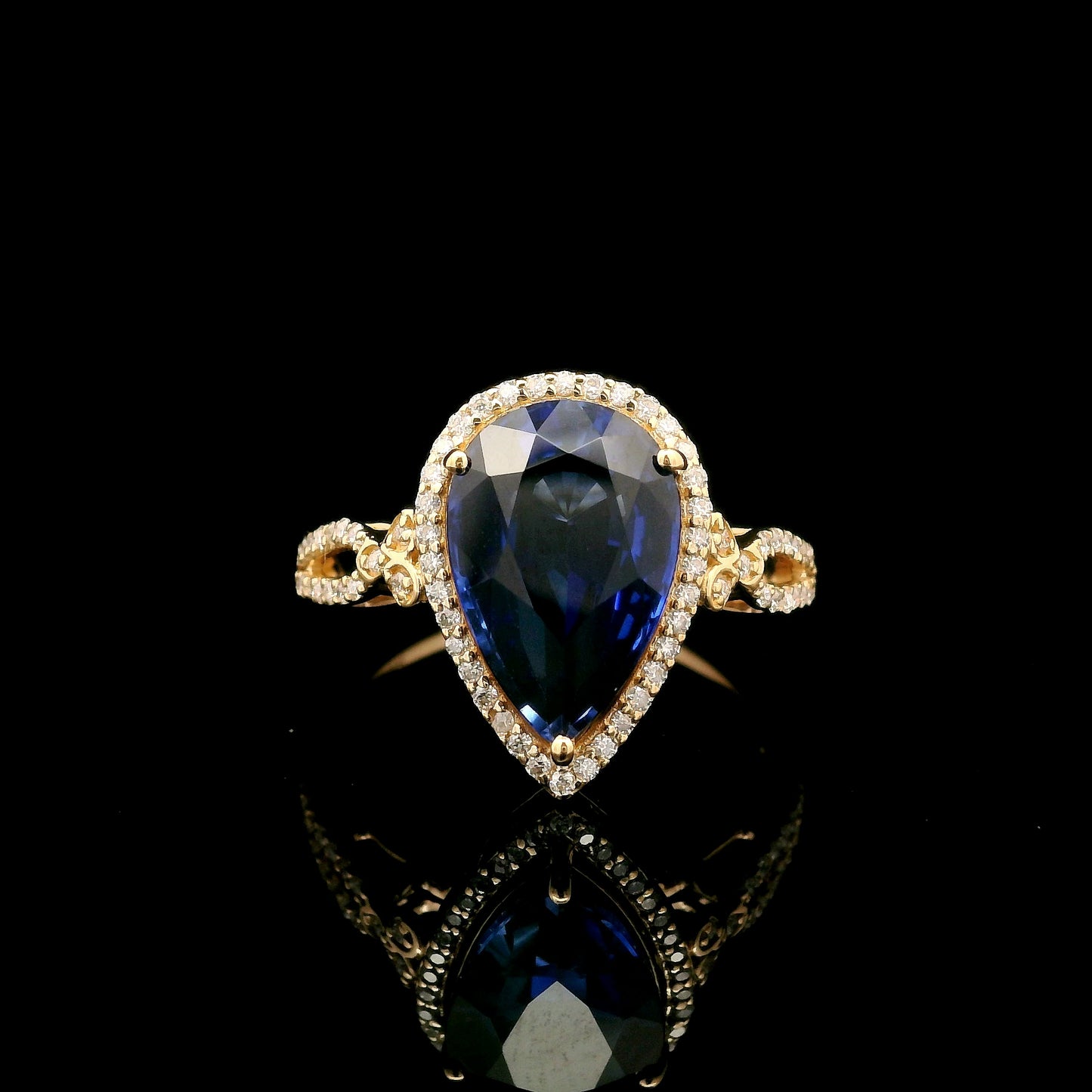 4.73 Ct Pear Mixed Cut Lab Grown Sapphire 14K Gold Ring
