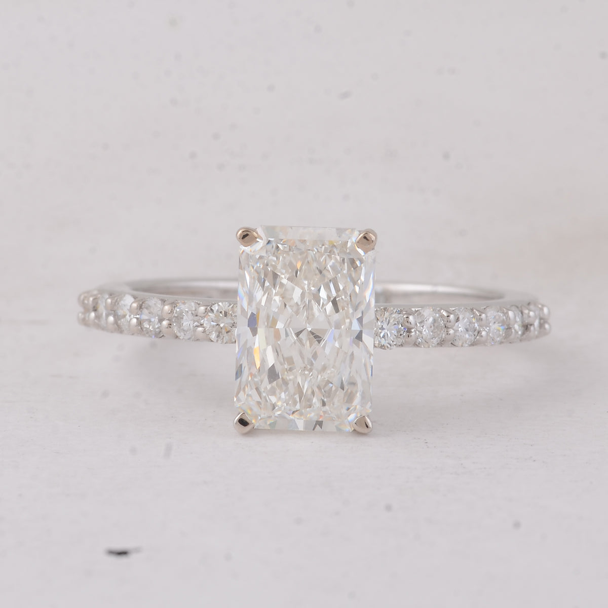 2.35 Carats Lab Grown Diamond 14K Gold Ring