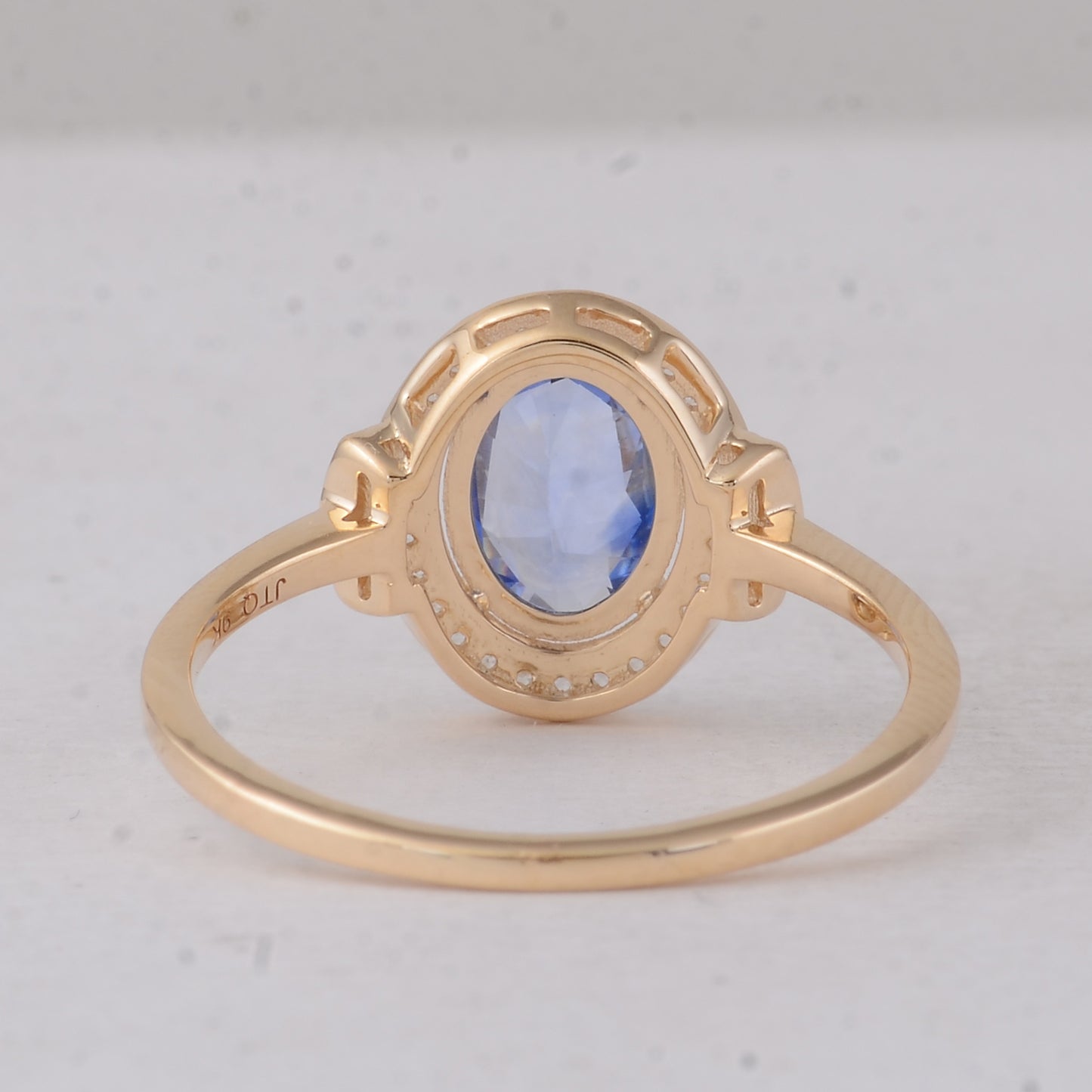 1.13 Ct Oval Sapphire 9K Gold Ring