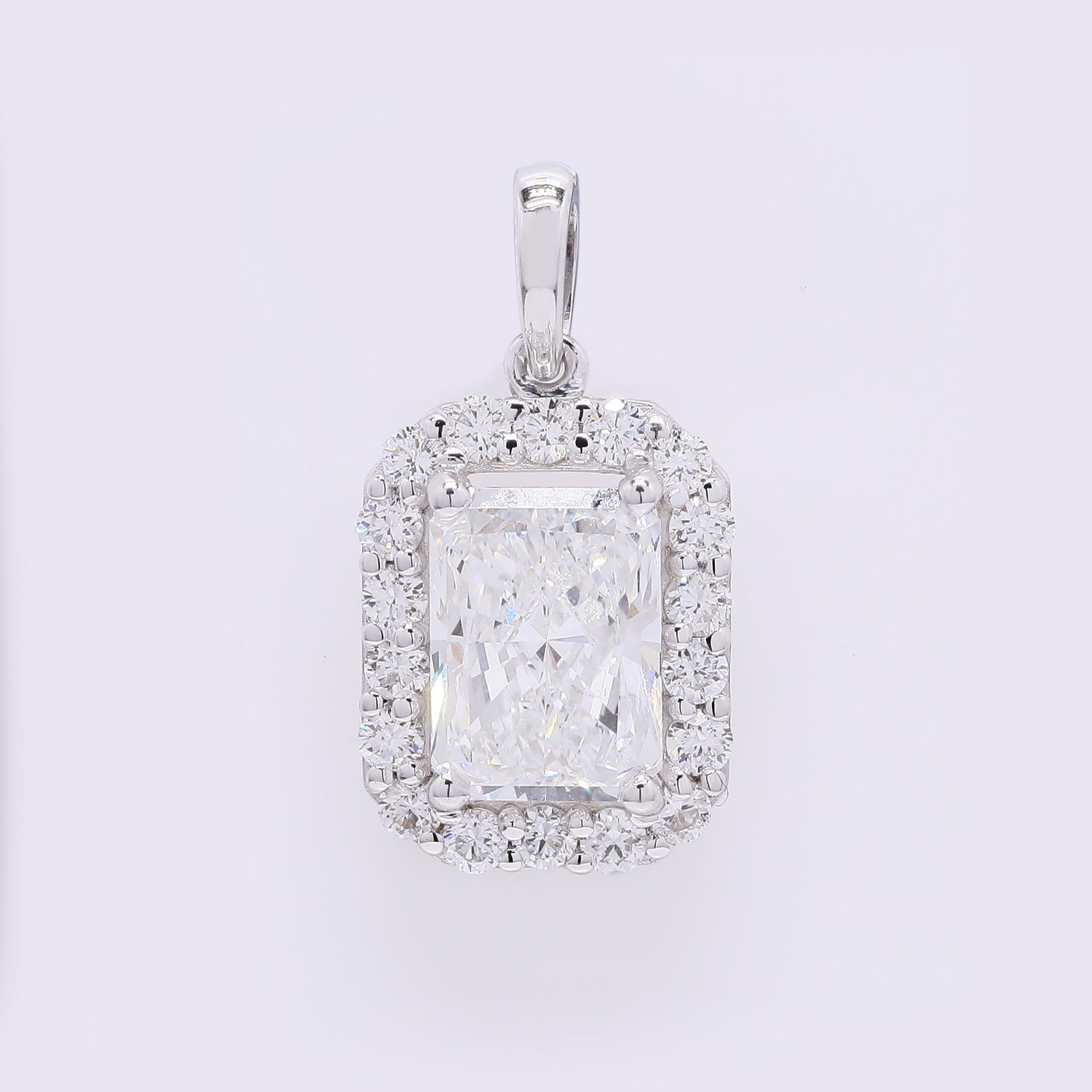 2.27 Carats Lab Grown Diamond 14K Gold Pendant